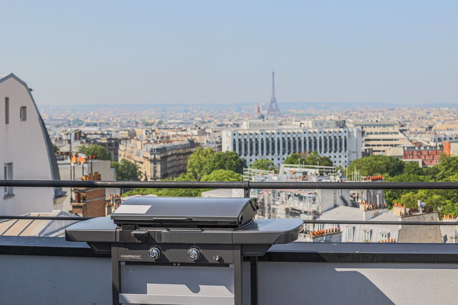 Espace Toit-terrasse avec vue sur tout Paris et la Tour Eiffel - 4