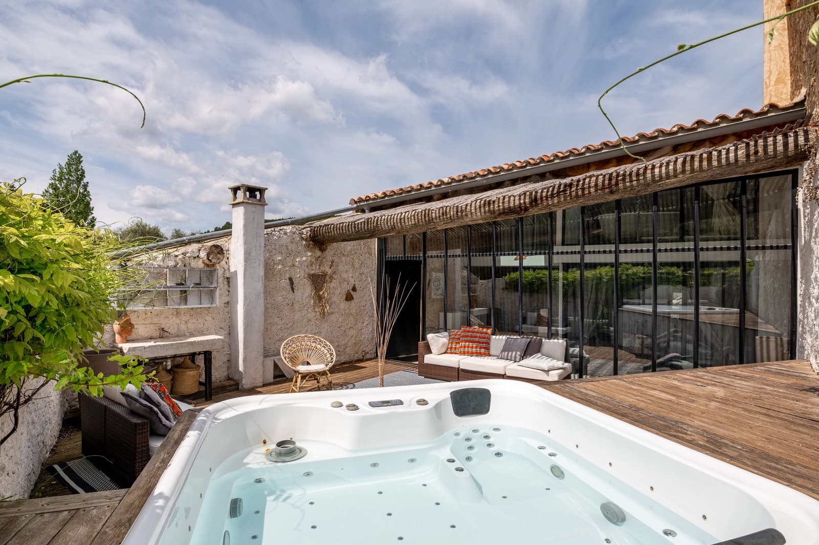 Bathroom in LOFT Contemporary Art Gallery - 0
