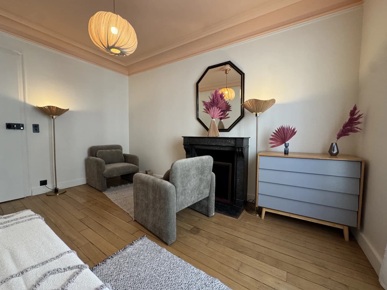 Space Therapy room - Ideal for medical & wellness shoots - 5