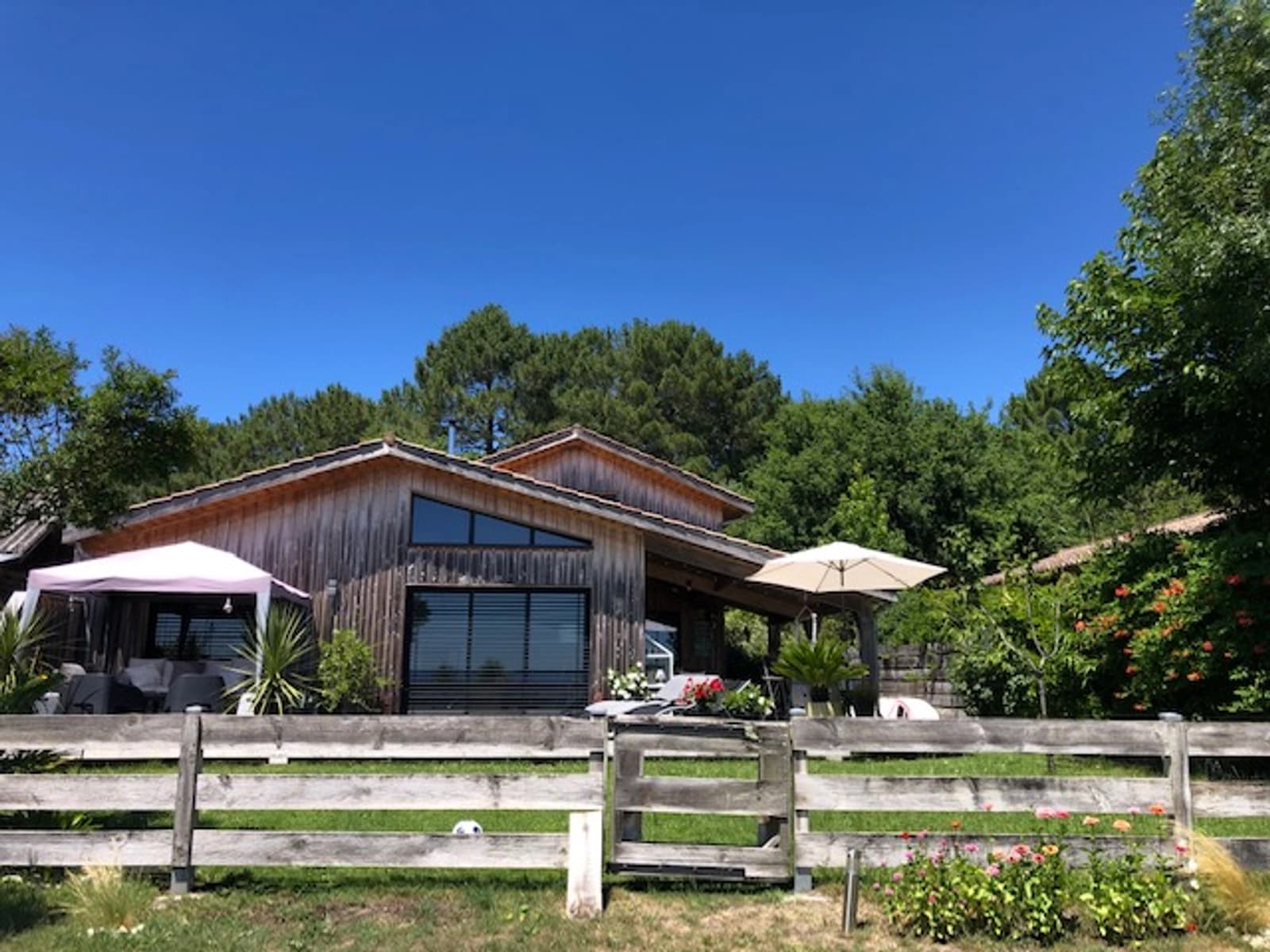 Espace Maison au bord de l’eau les pieds dans l’onde - 0