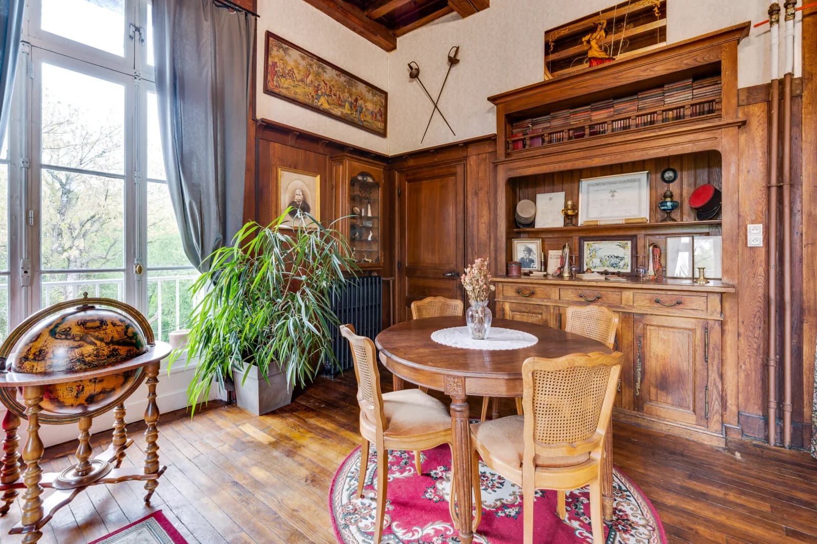 Sala de reuniones en Le Manoir St Louis: elegancia e historia le esperan - 1