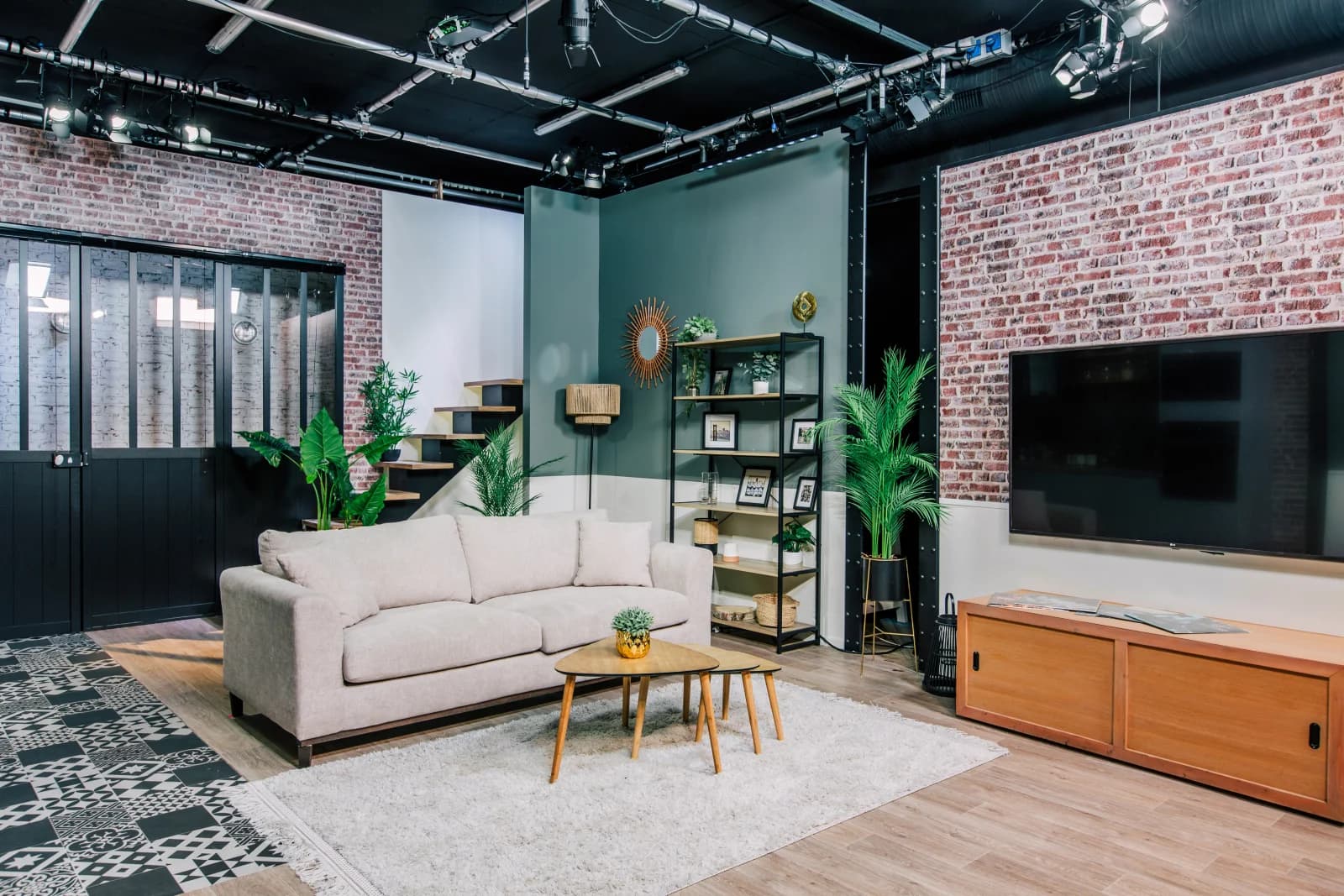 Space An urban loft, decorated and equipped - 4