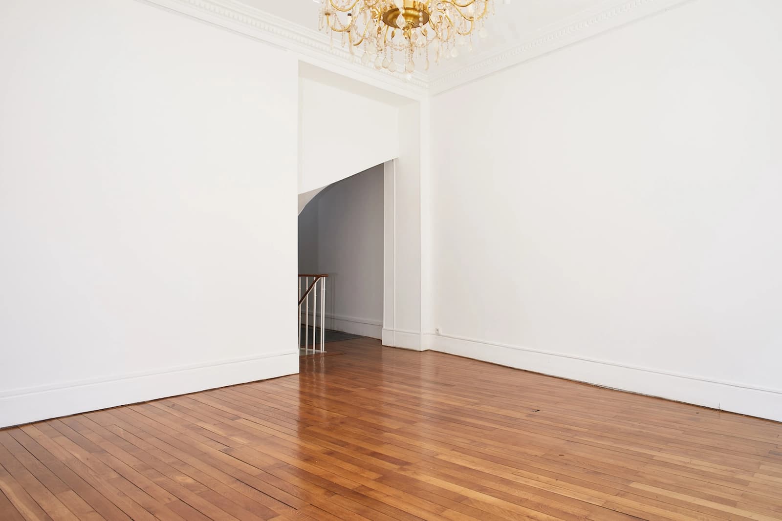 Salle de réunion dans Belle boutique avec grande visibilité au coeur du Marais - 1