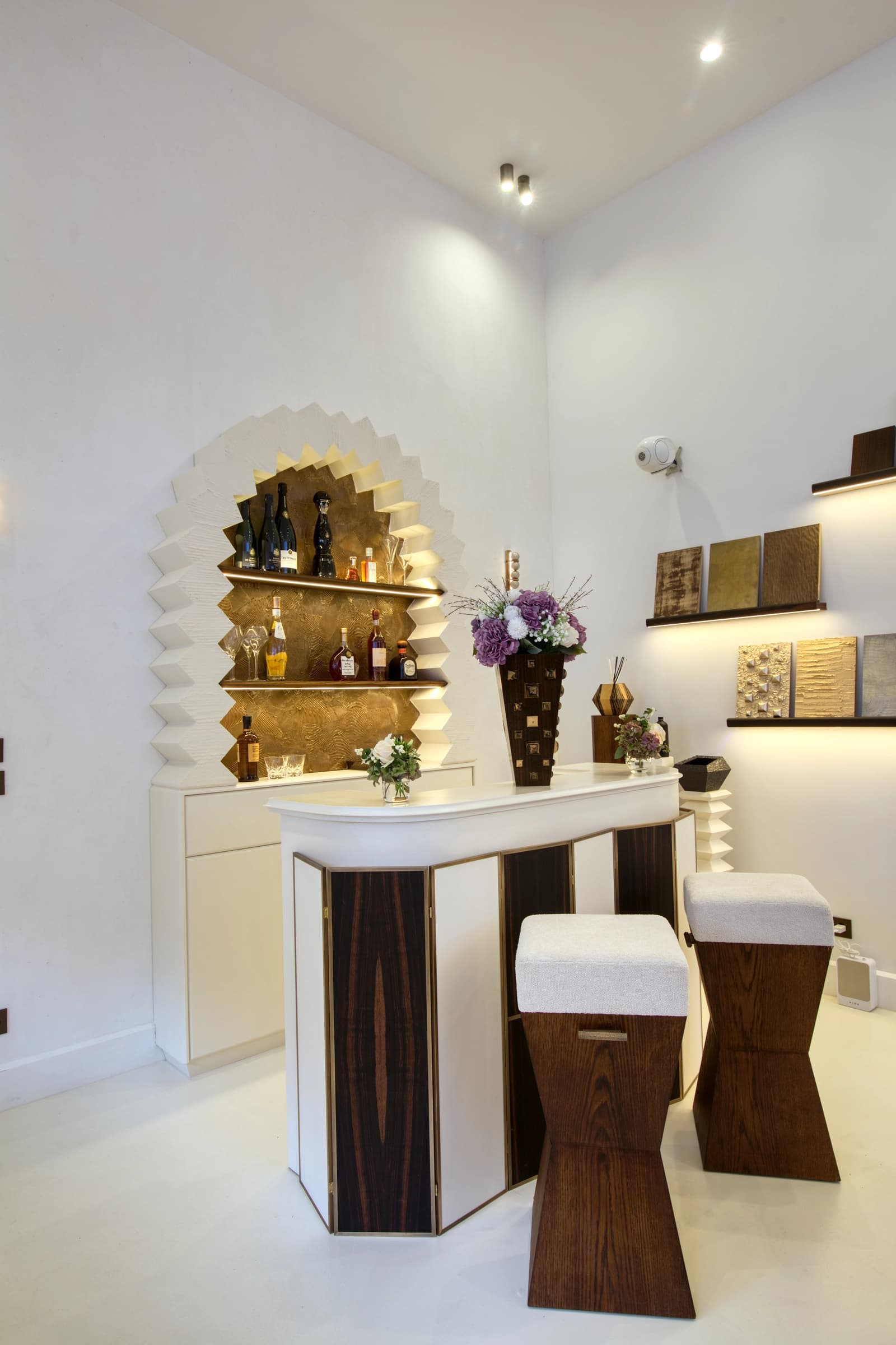 Space An exceptional showroom on the outskirts of Paris - 4