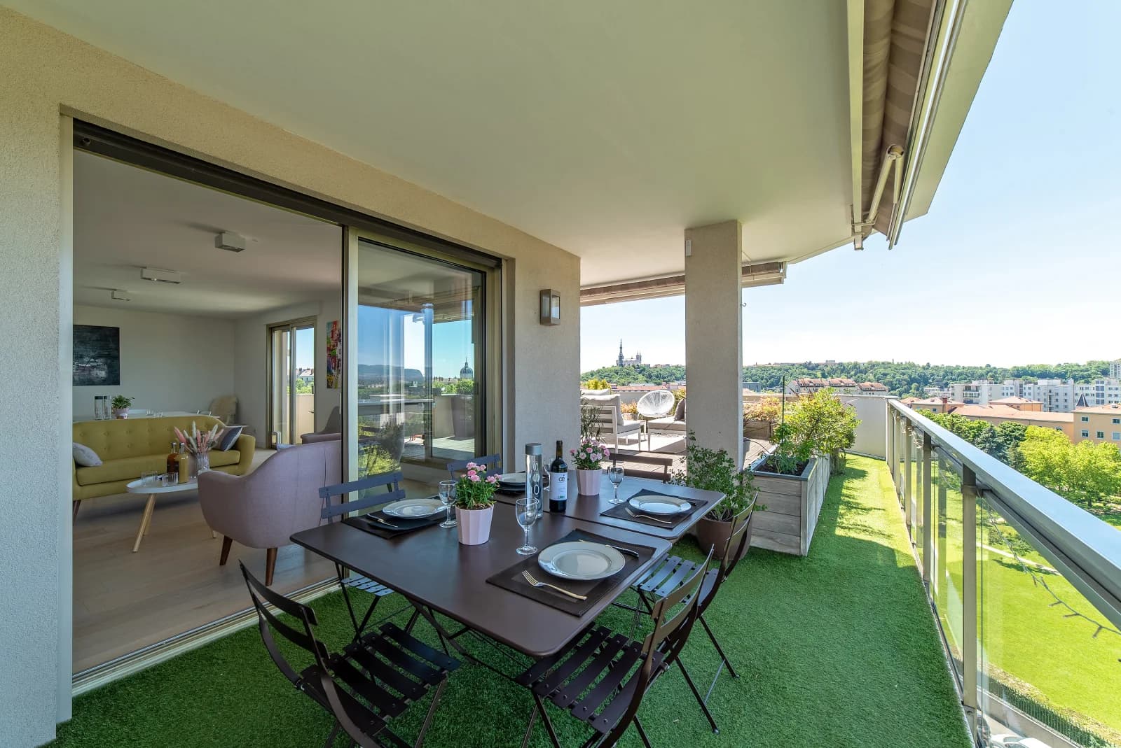 Espace Appartement lumineux offrant une vue réellement imprenable - 4