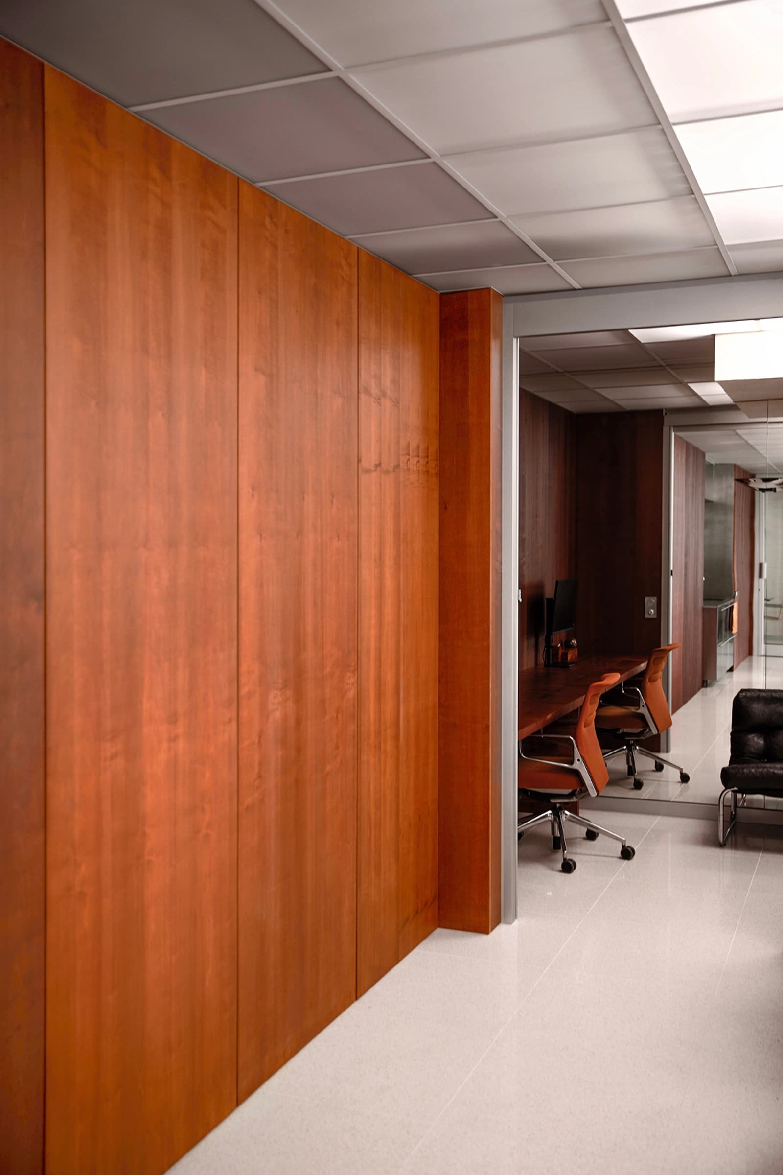 Espace Bureaux élégants dans l'esprit des années 70 - 5