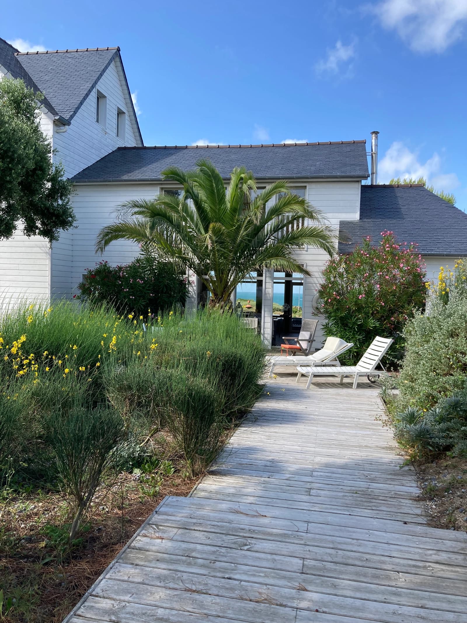 Space Villa facing the sea, adjacent to the Conservatoire du Littoral - 2