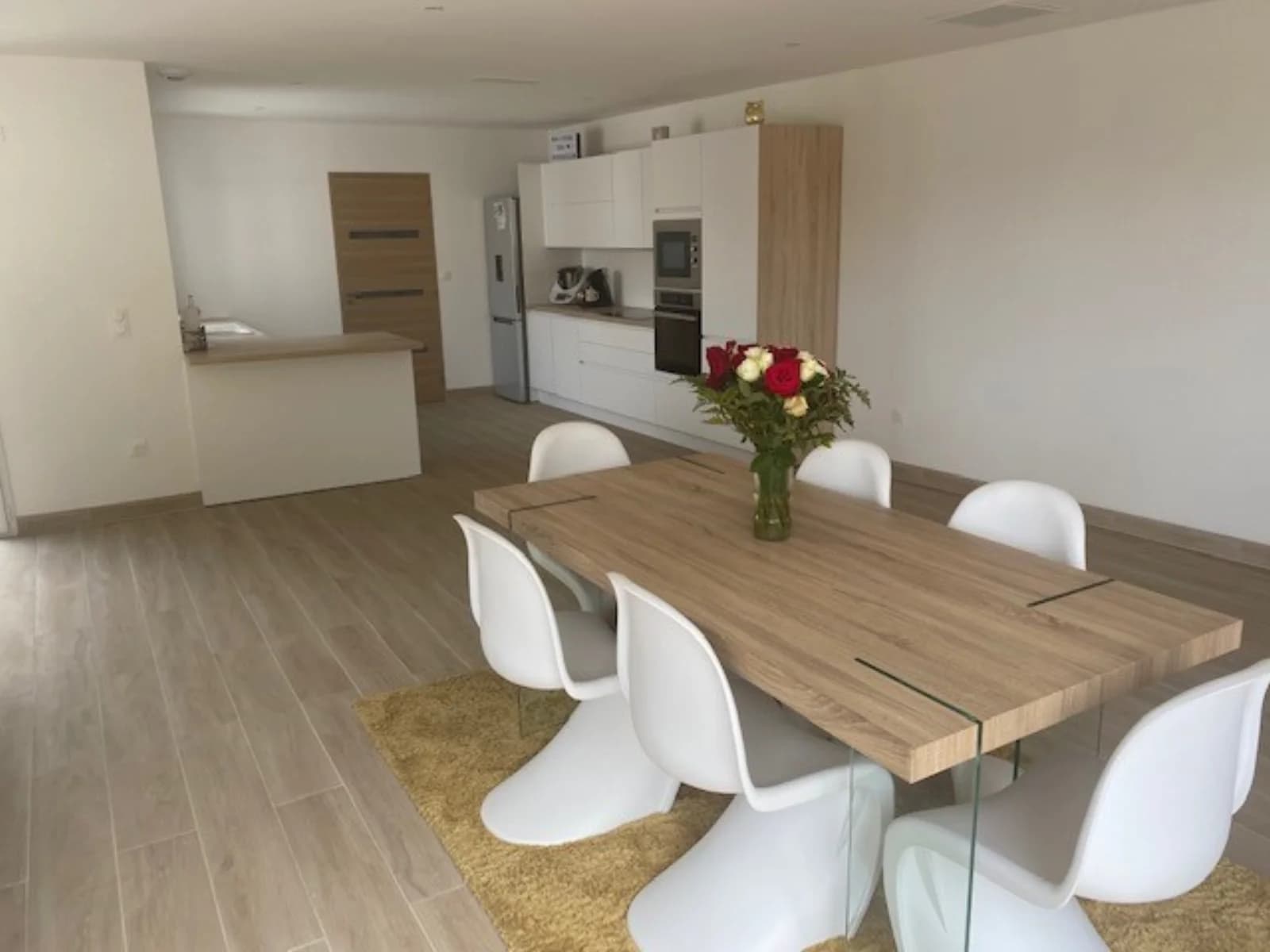 Meeting room in Modern house - 1