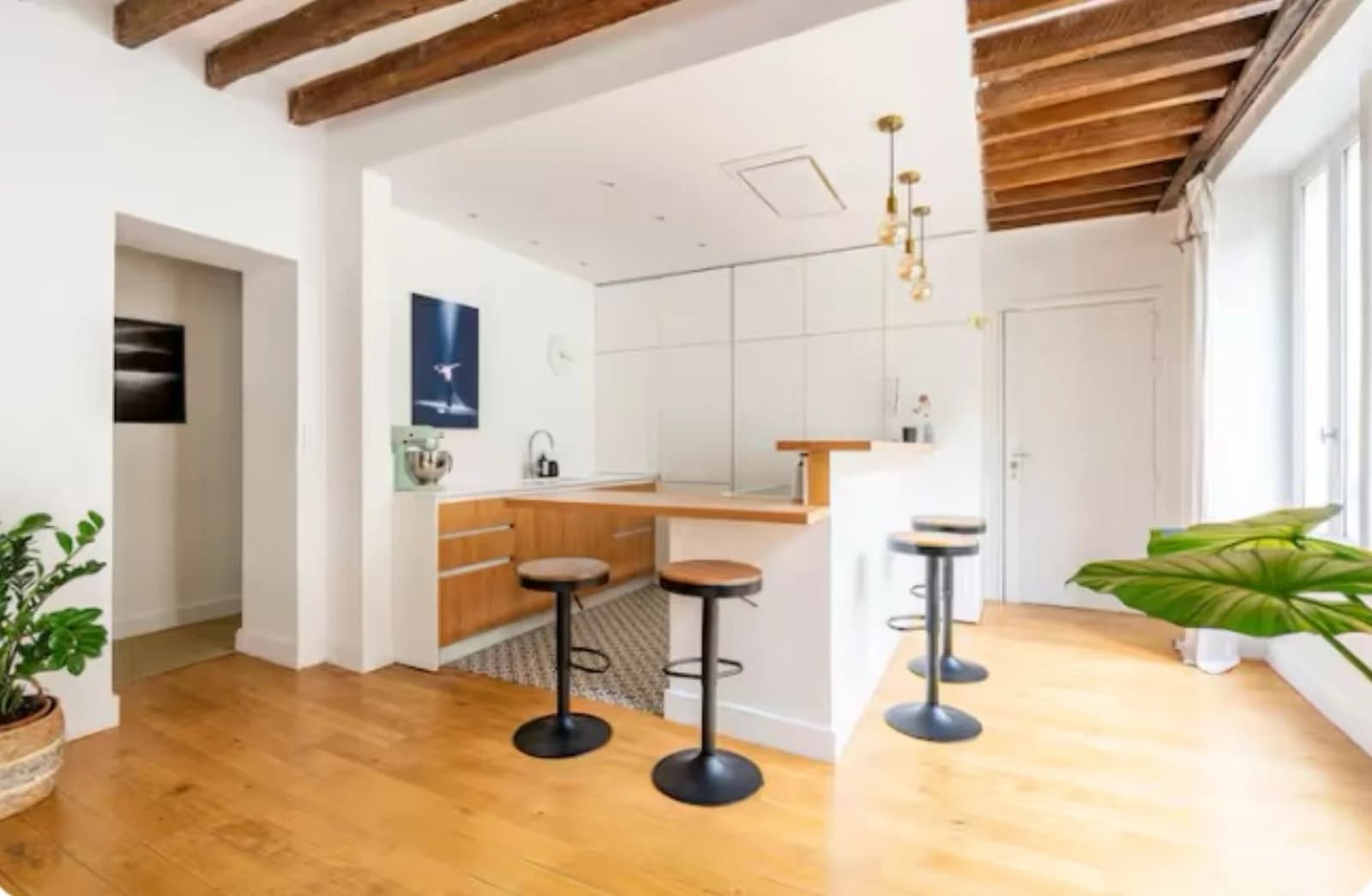 Espace Loft chaleureux et lumineux en plein coeur de Paris - 4