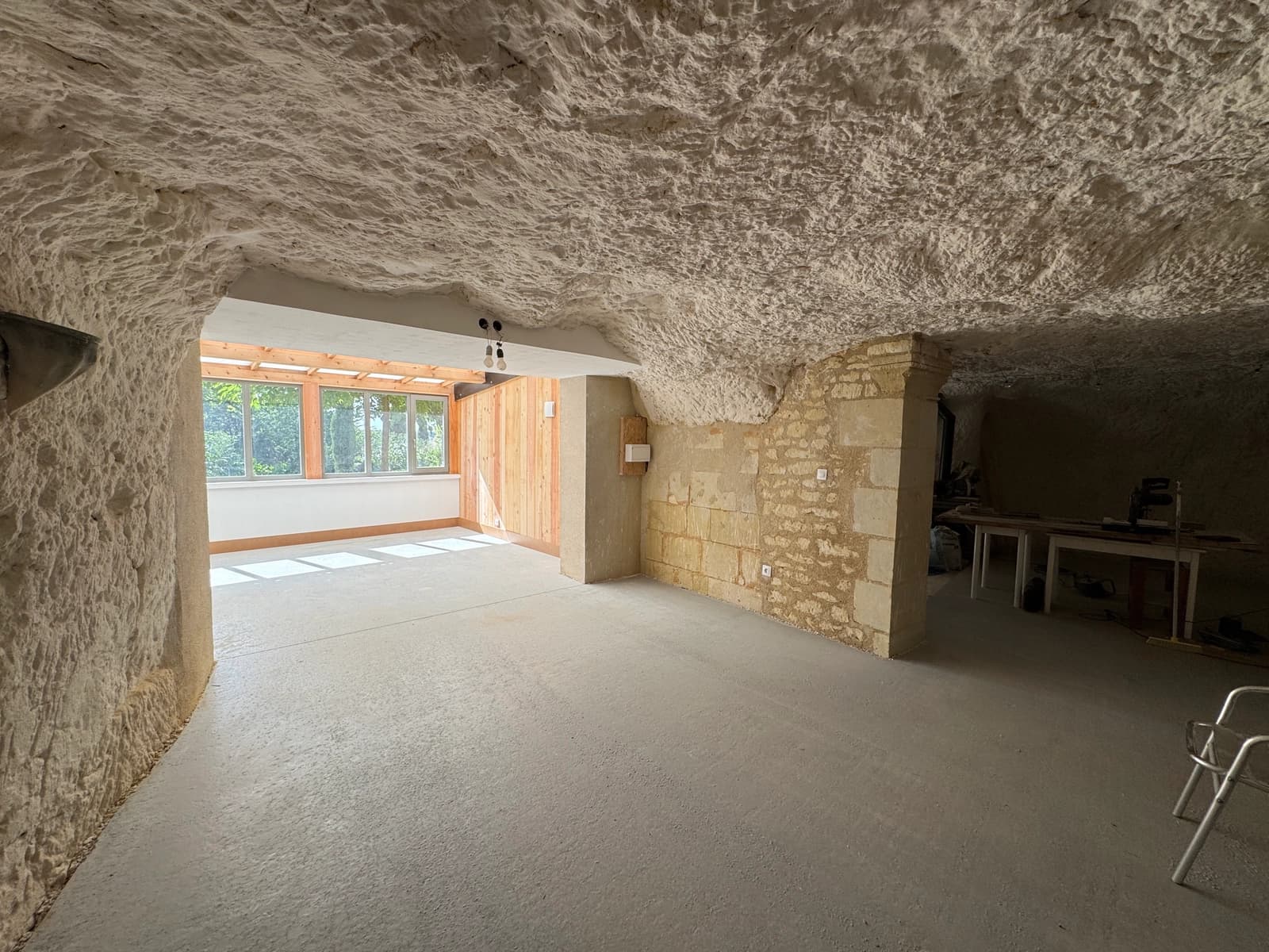 Espace troglodyte original