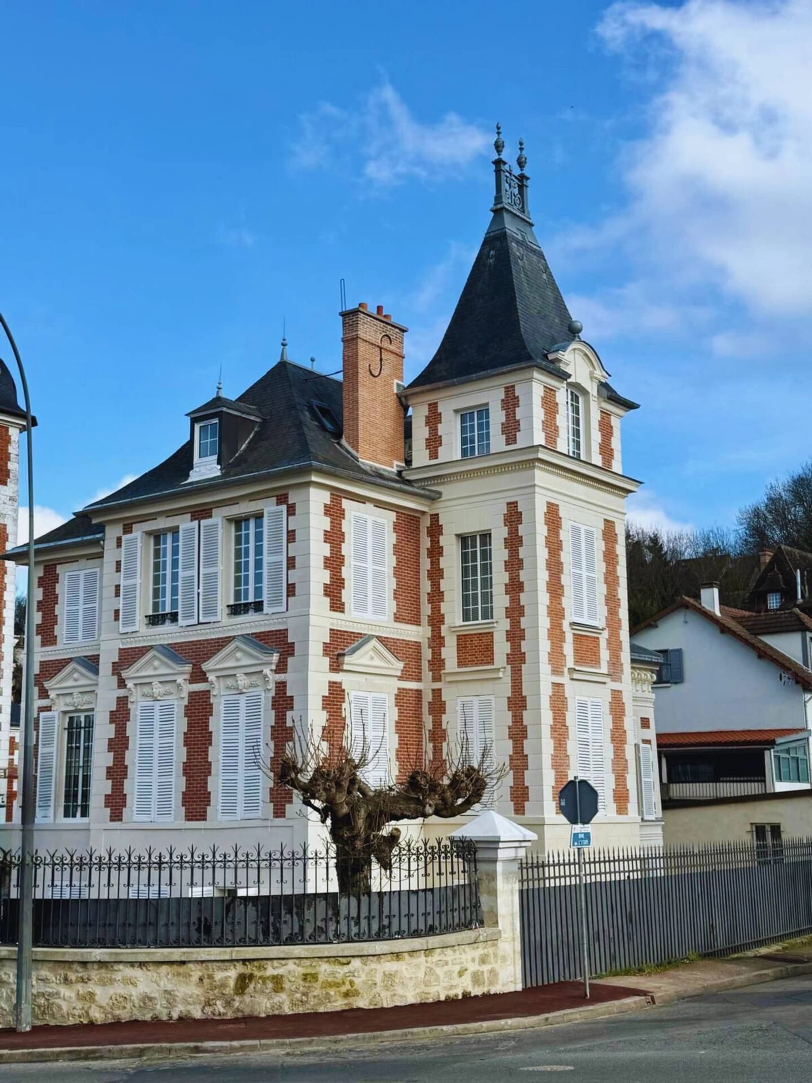 Space Superb apartment in a 17th-century château facing the Marne - 3