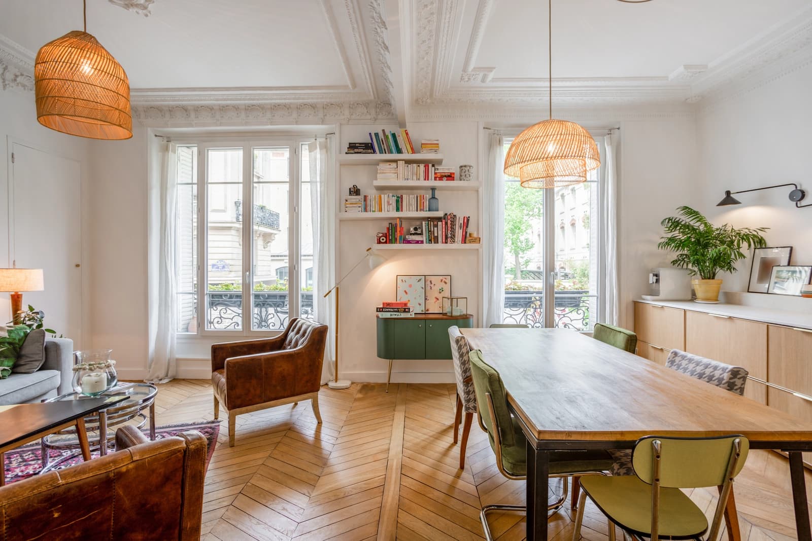 Espace Appartement Haussmannien avec une vaste pièce à vivre - 5