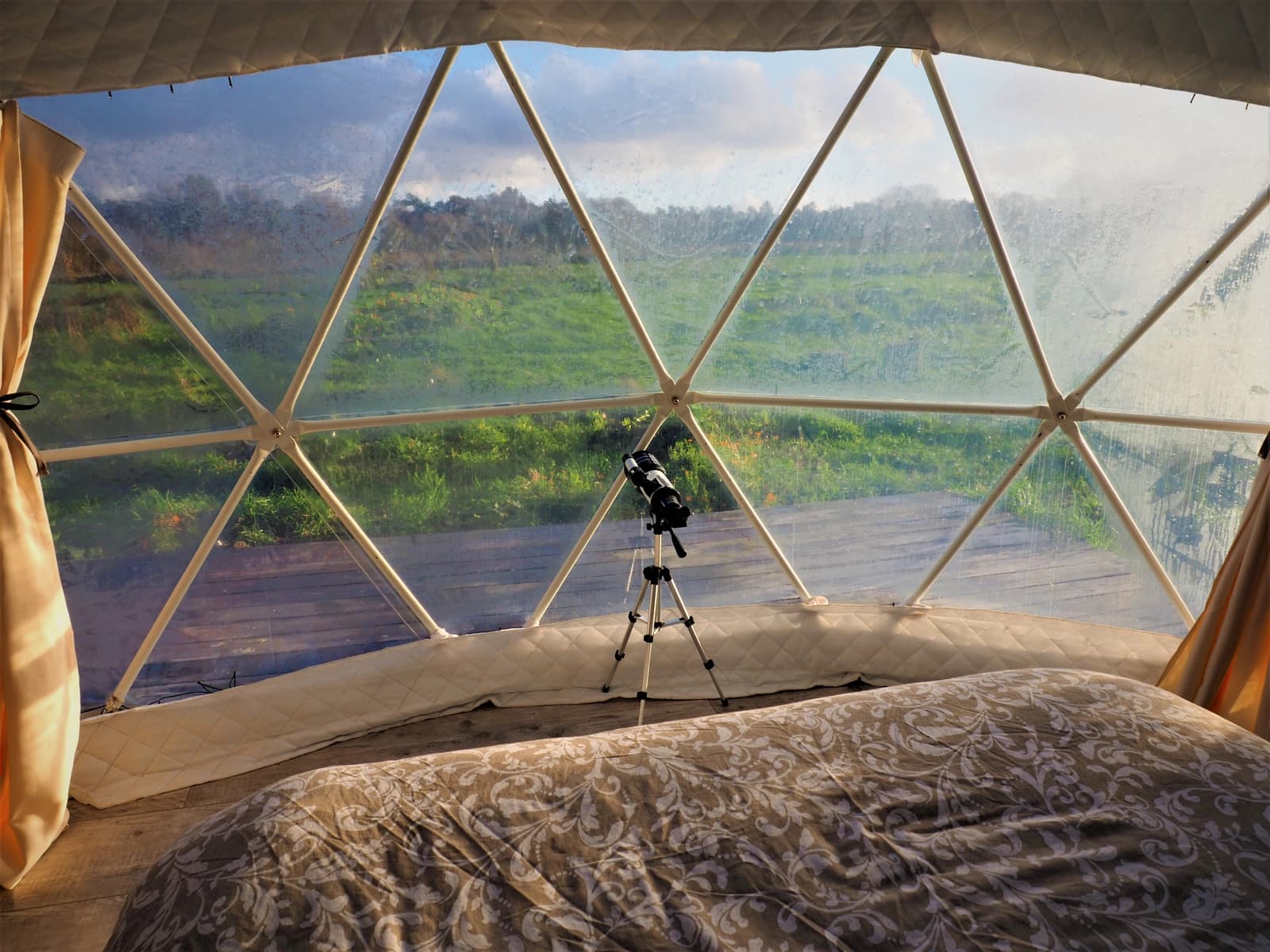 Bedroom in A bubble of paradise on Celtic soil - 1