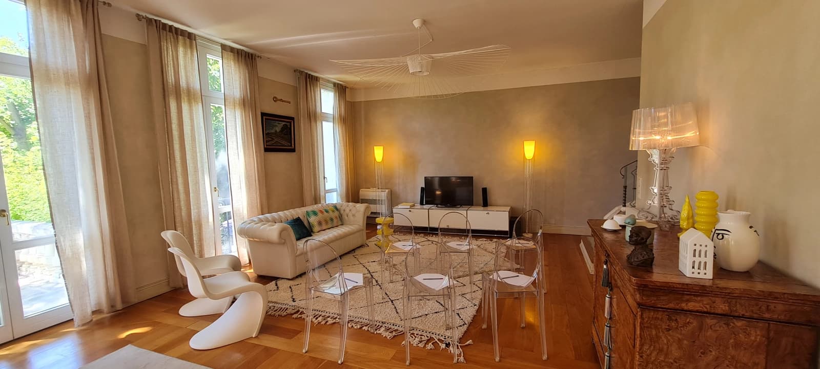 Living room in Resort house in a green setting - 1