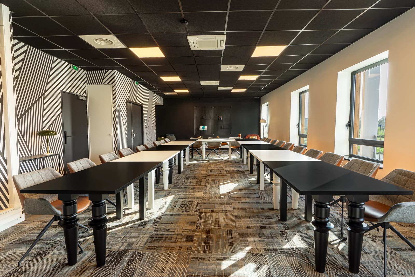 Space  Spacious, cosy meeting room - 2