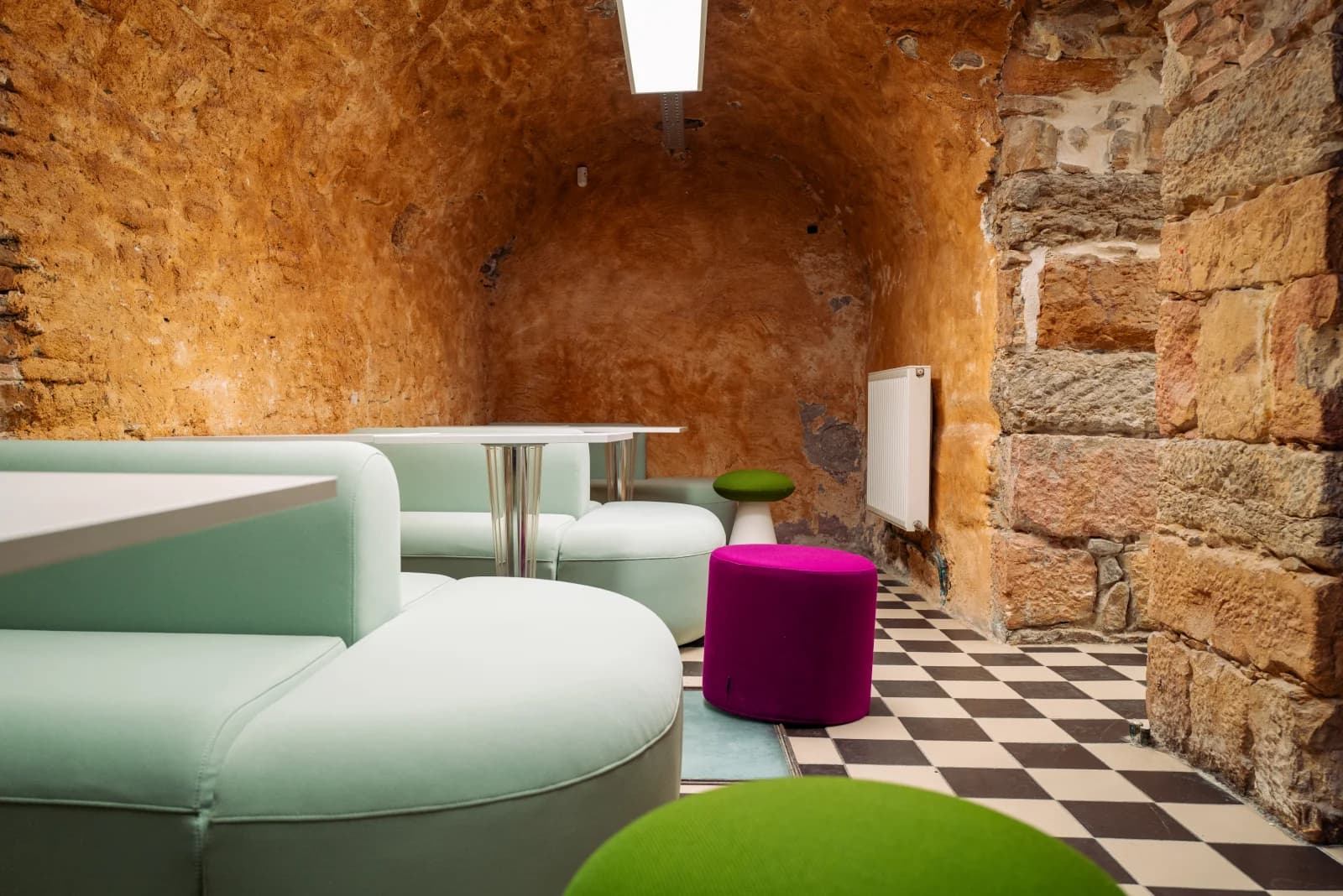 Space Stone rooms in an ancient Gallo-Roman temple - 3