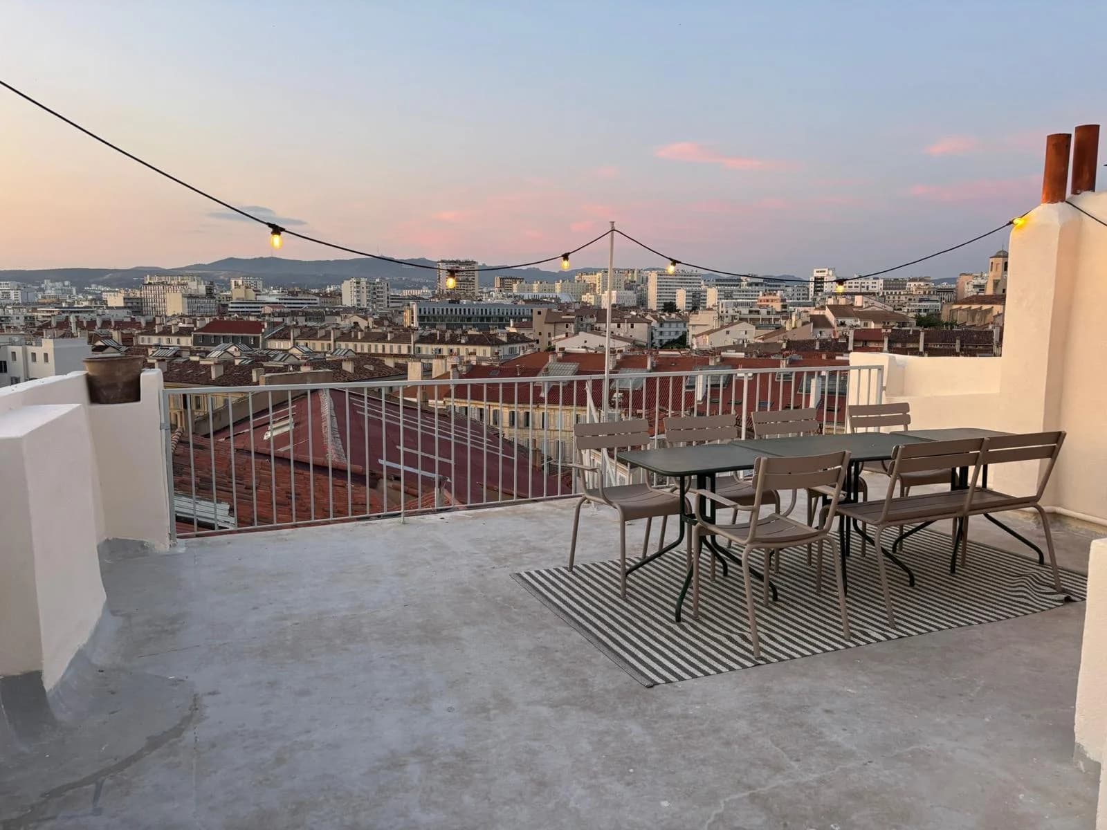 Space Rooftop in the heart of Le Panier - 1