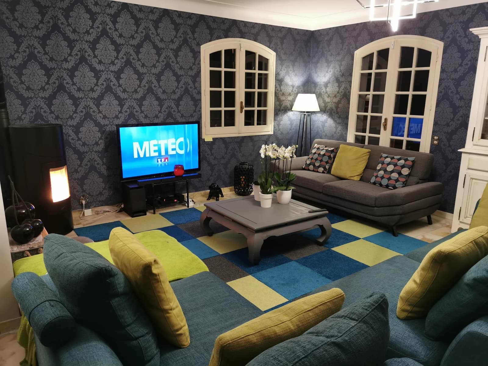 Living room in Splendid villa with swimming pool - 1