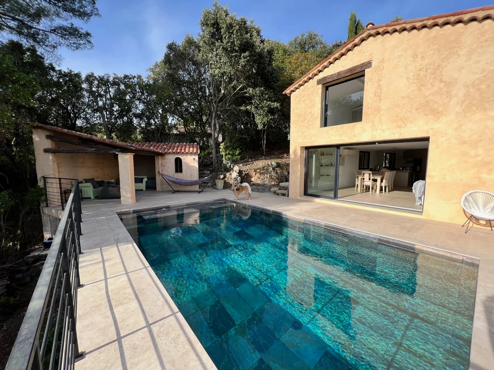 Salle de réunion dans Magnifique villa avec une vue imprenable sur le lac - 1