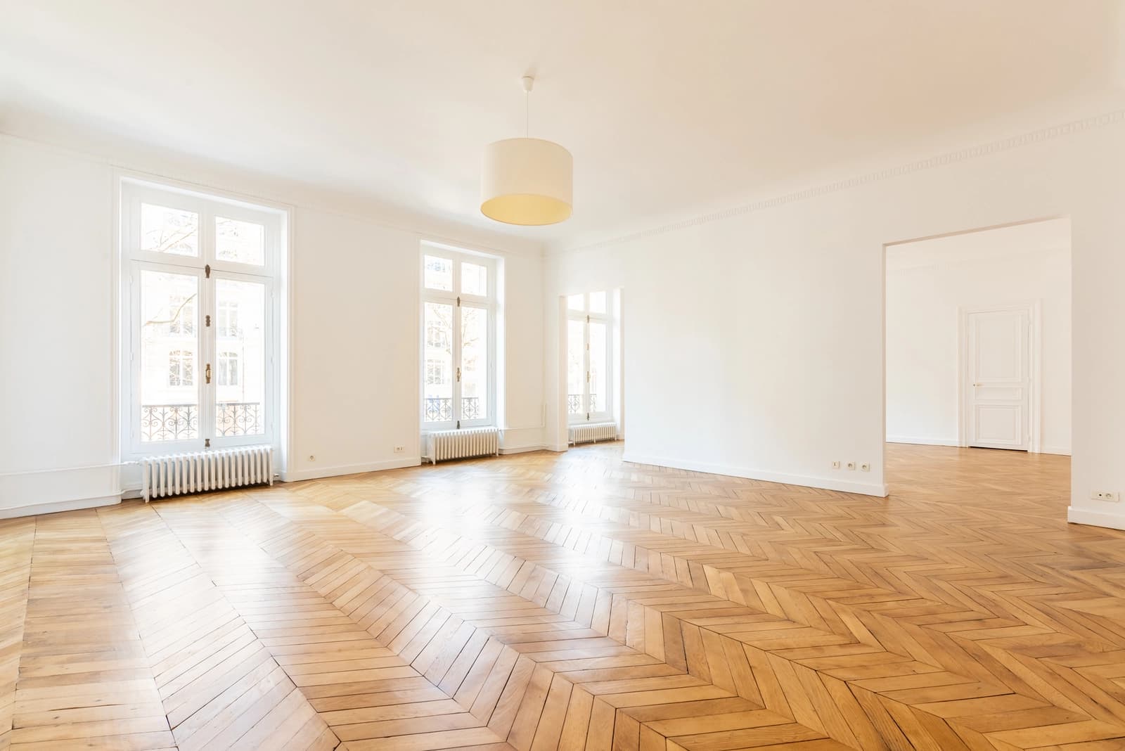 Espace Appartement Haussmannien Épuré Blanc au pied de l'arc de triomphe - 3