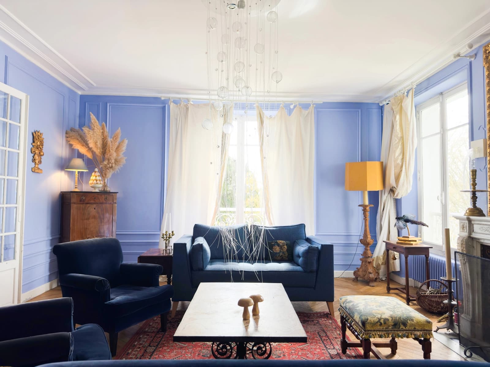 Space Elegant and Inspiring Home - 1