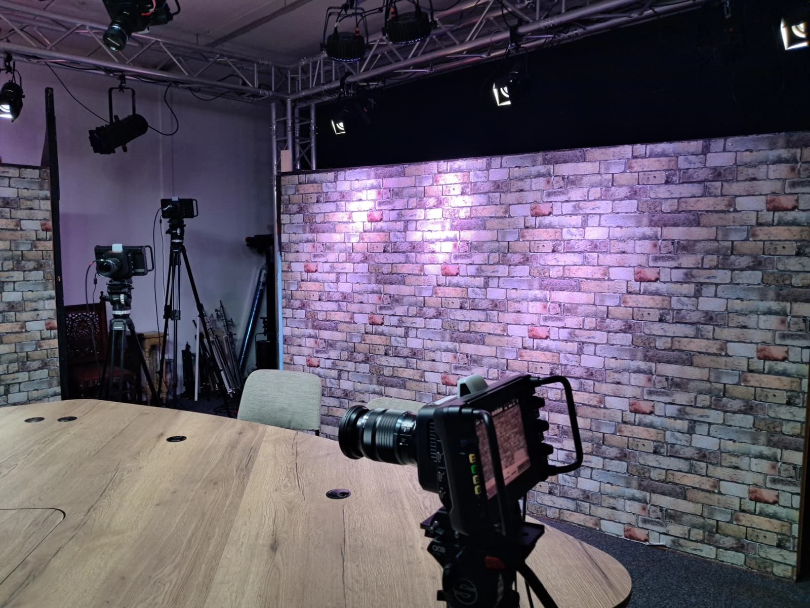 Espace Studio de tournage professionnel de 120m² entièrement équipé - 3