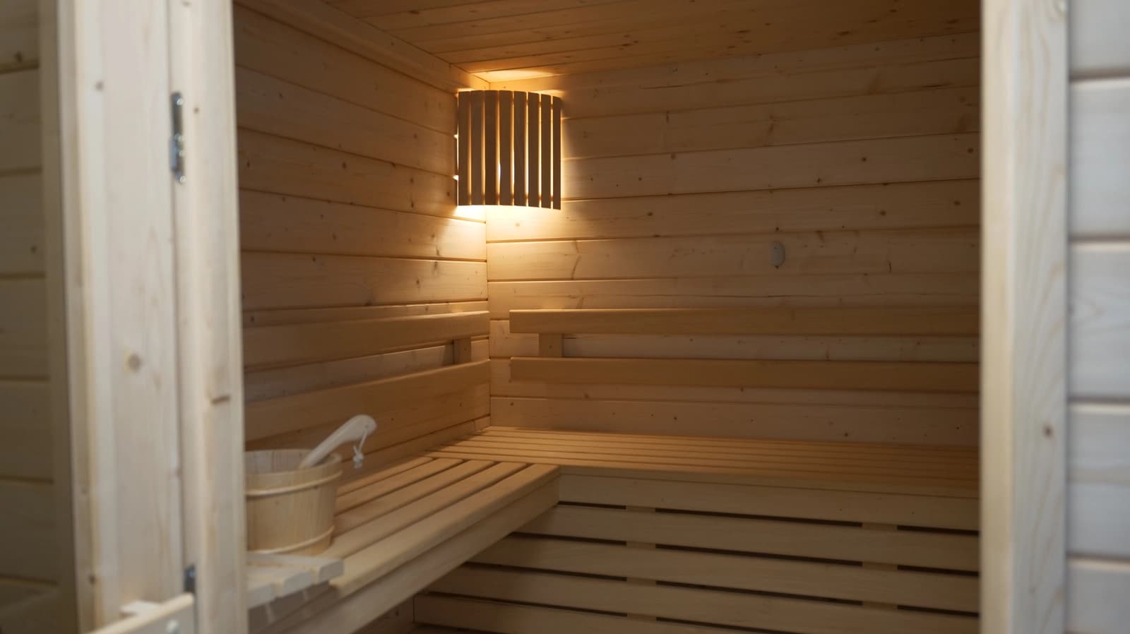 Espace Espace polyvalent en rez- de- chaussée avec verrière - 4