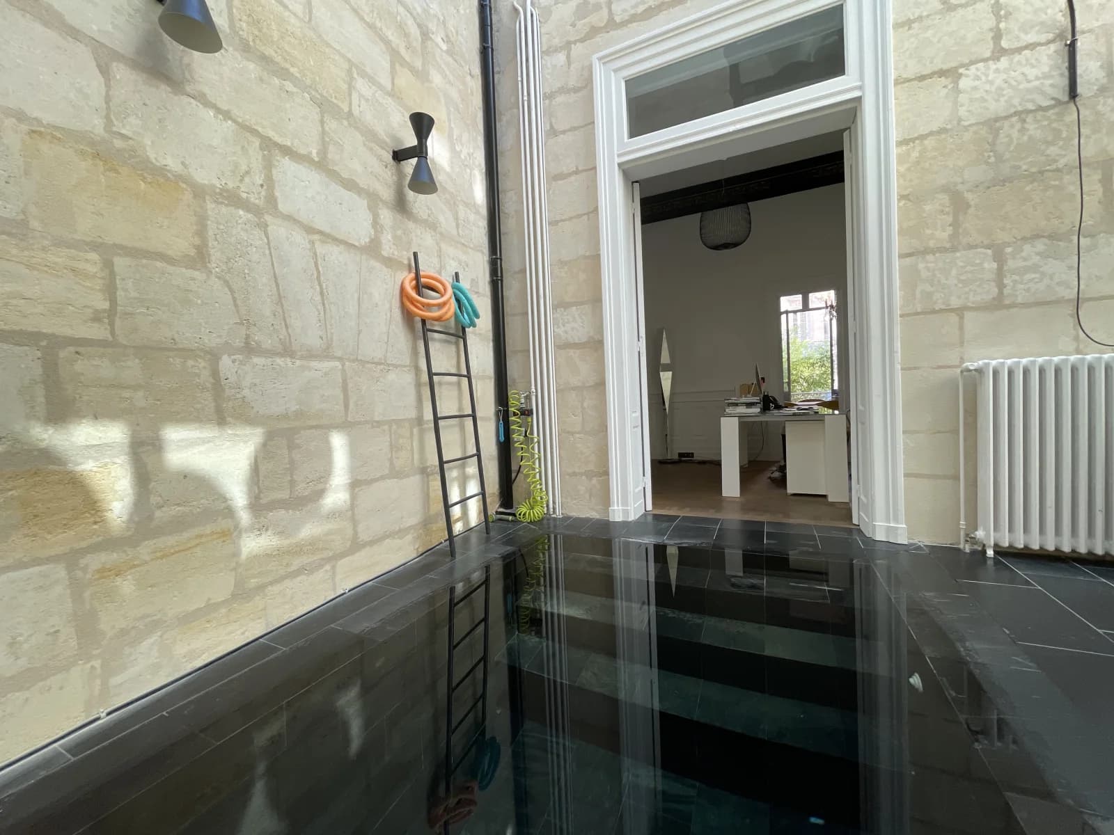 Salle de bain dans Demeure de prestige au charme d'un hôtel particulier - 1