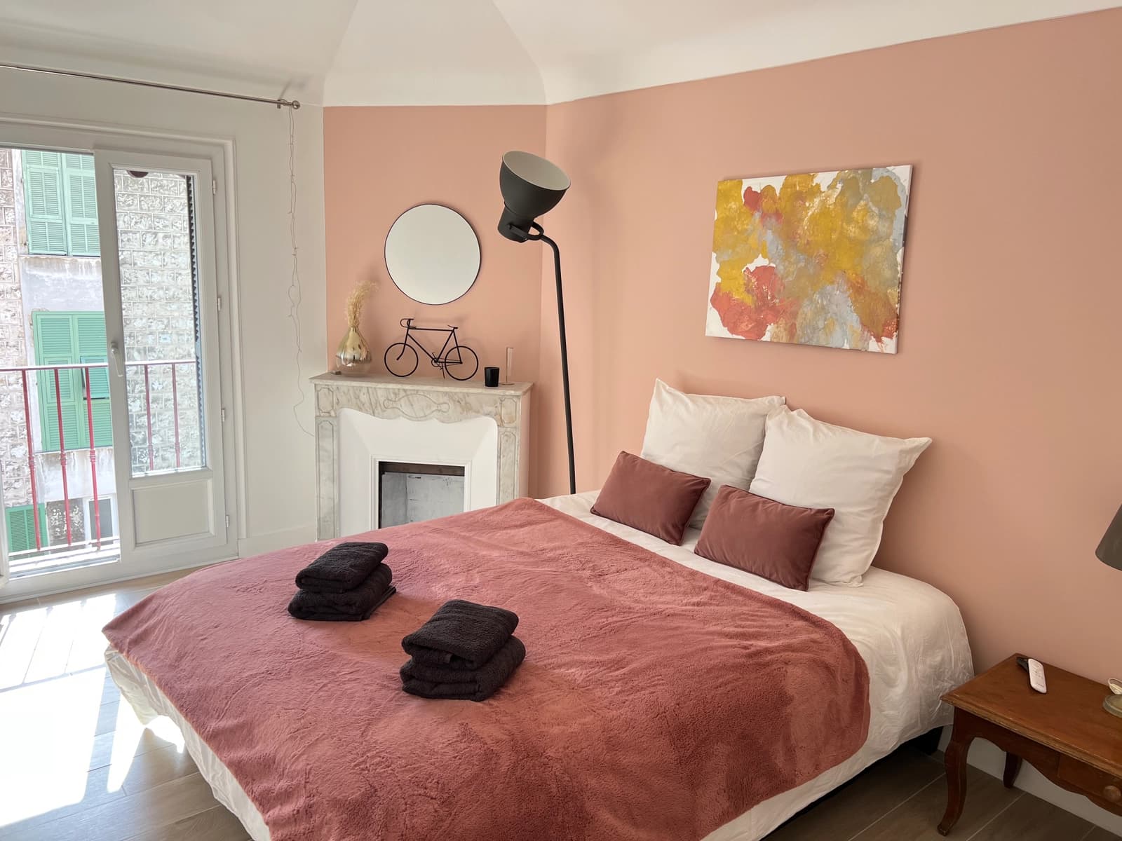Bedroom in Charming, quiet apartment - 1