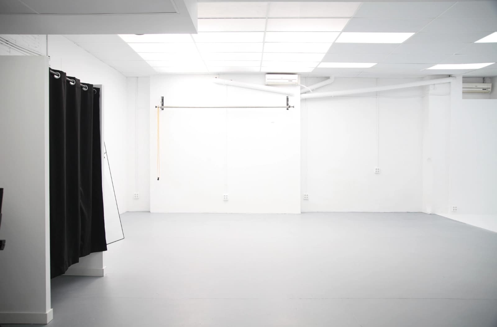 Space Photographic studio in Poblenou – 100 m² for productions - 2