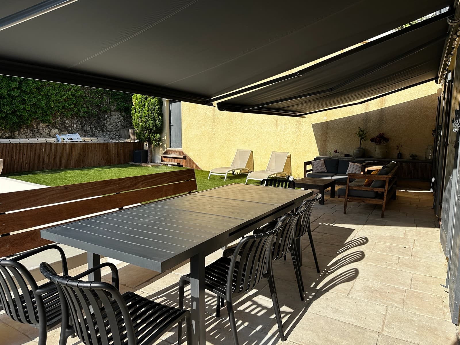 Espace Villa lumineuse aux Accates – Calme, jardin et piscine pour tournages & événements intimistes à Marseille - 4