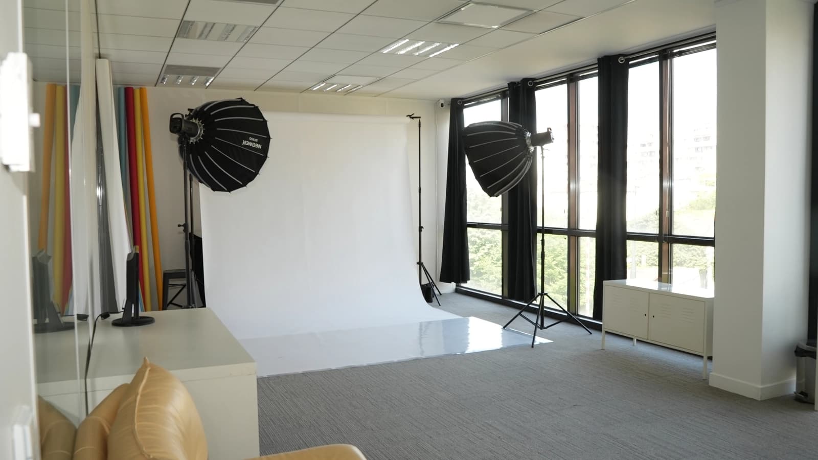 Space Photo & video studio, modern, fully equipped and very bright - 4