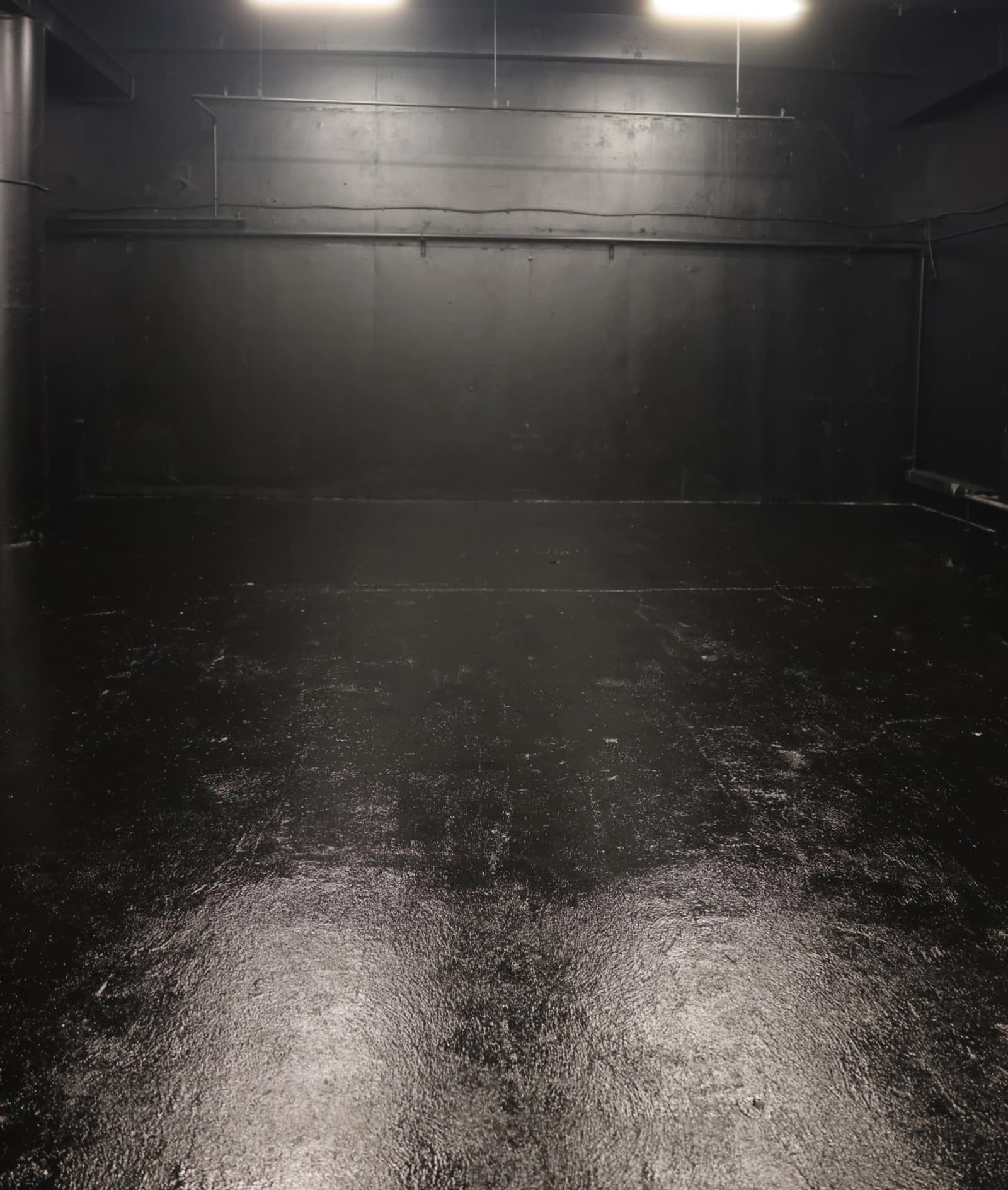 Space Hangar black bottom 180m2 - 3