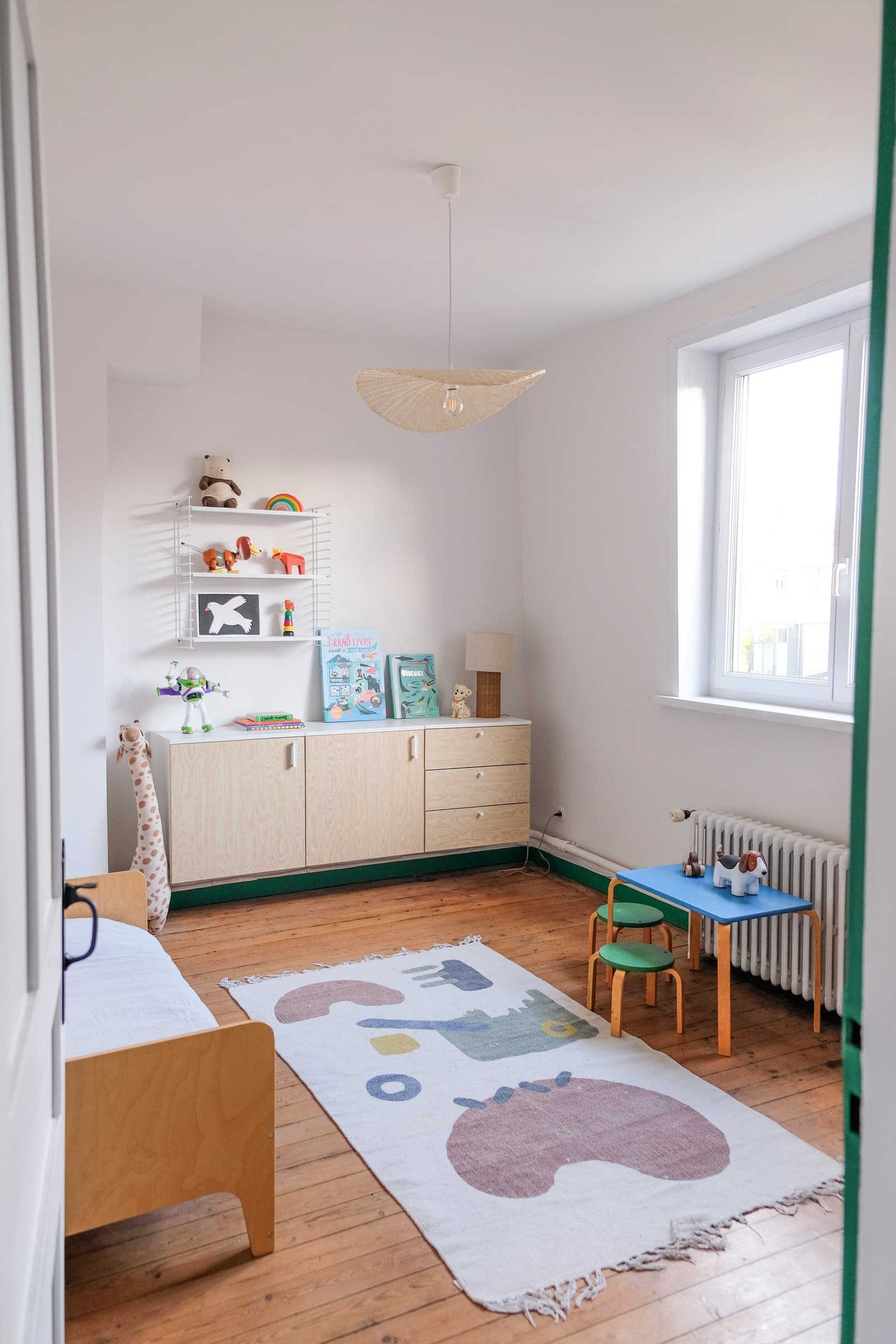 Space 1910 bourgeois house with old-world charm and contemporary decor. - 4