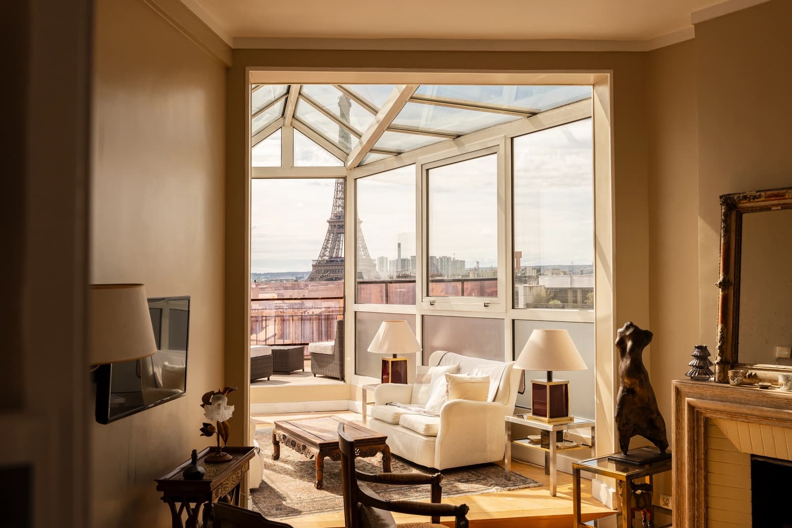 Space Stunning penthouse in Paris: view of the Eiffel Tower and 360° panorama - 3