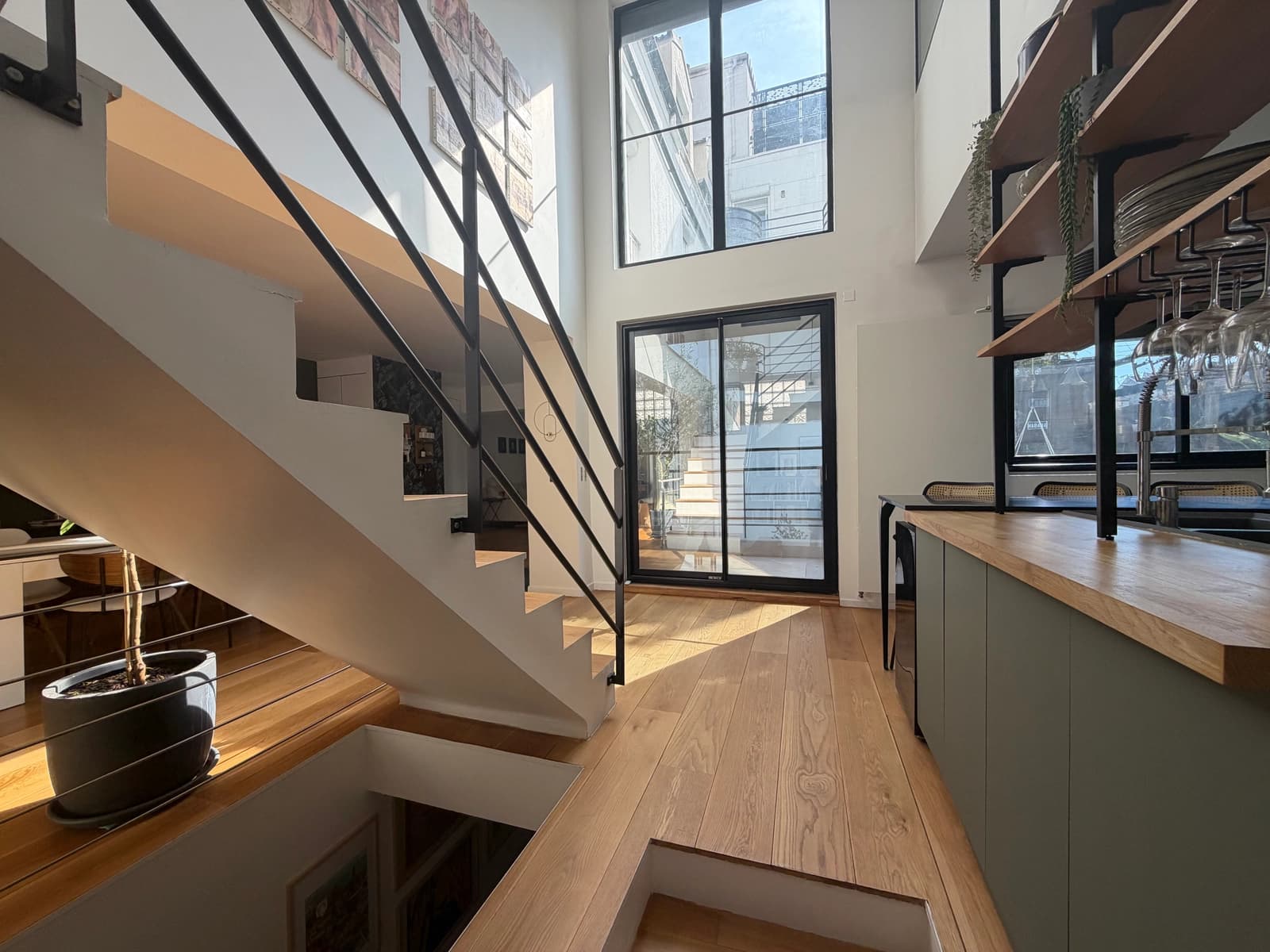 Espace Triplex Loft d'architecte de 185 m² – Volumes exceptionnels, lumière naturelle, terrasse & patio - 3