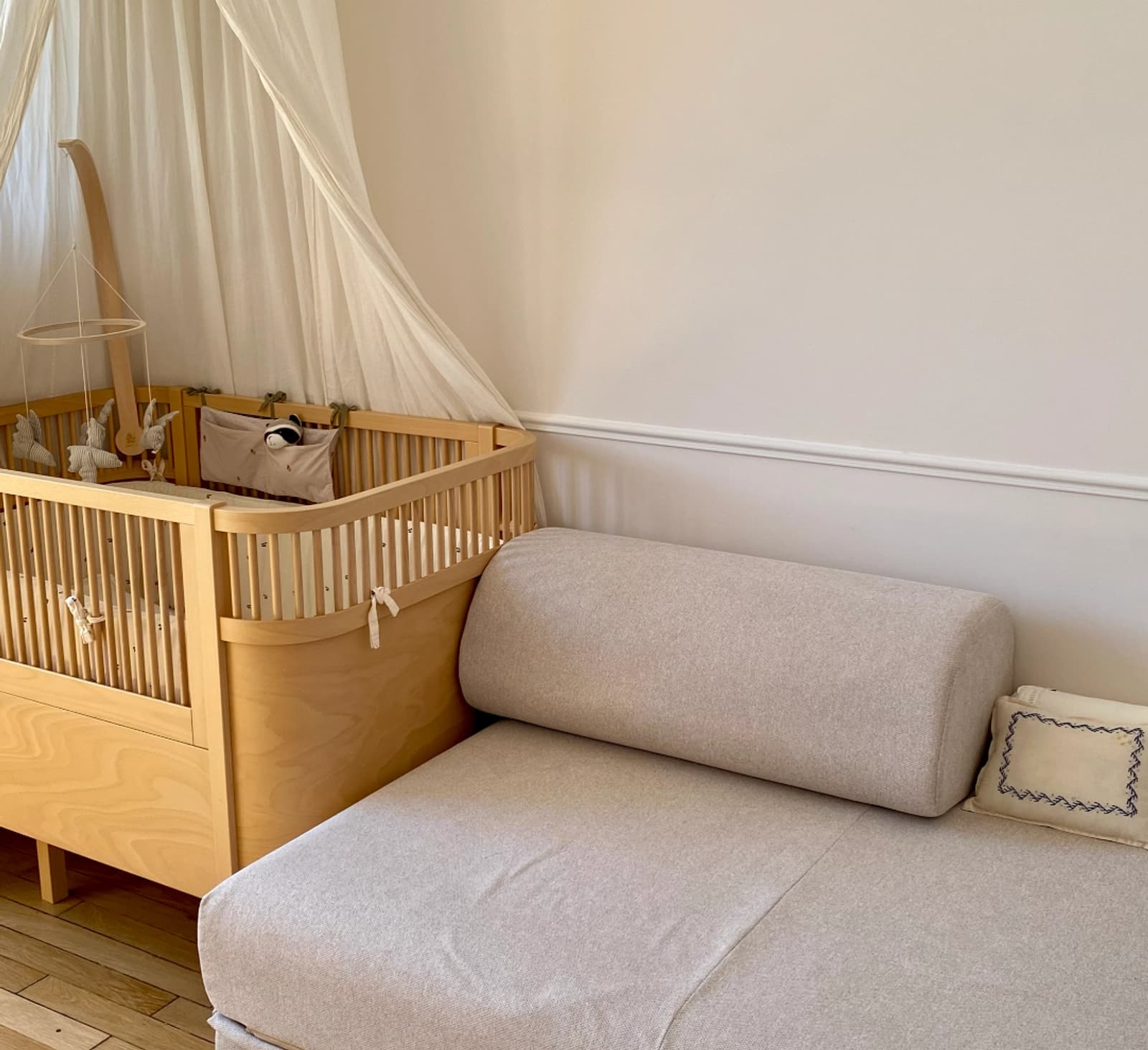 Space Designer 85 m² apartment bathed in light in Saint-Ouen - 4