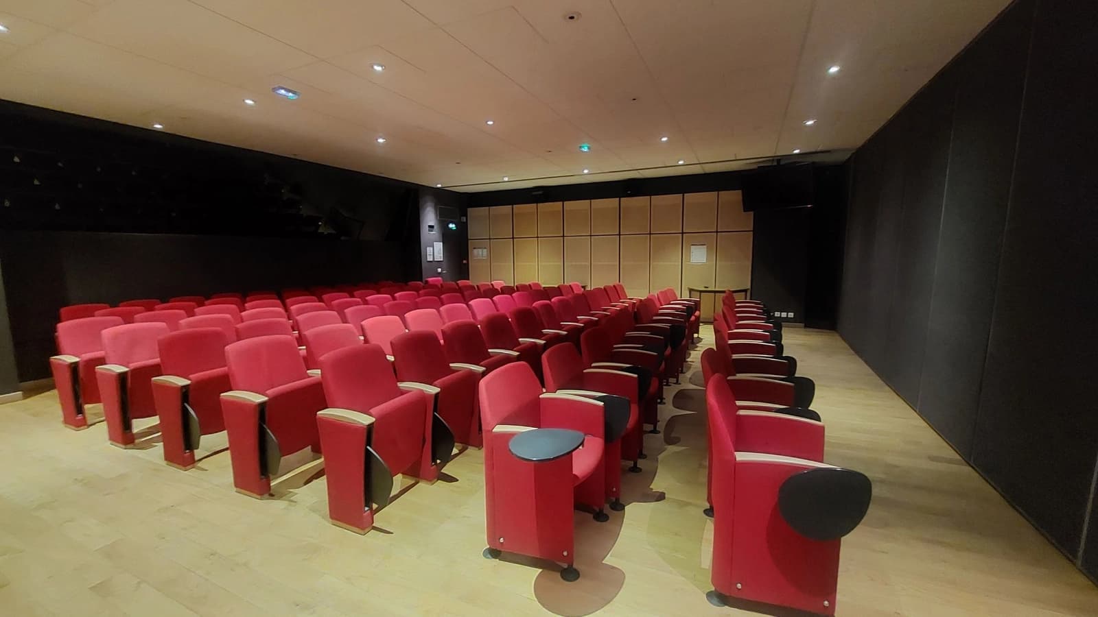 Espace Auditorium - 2
