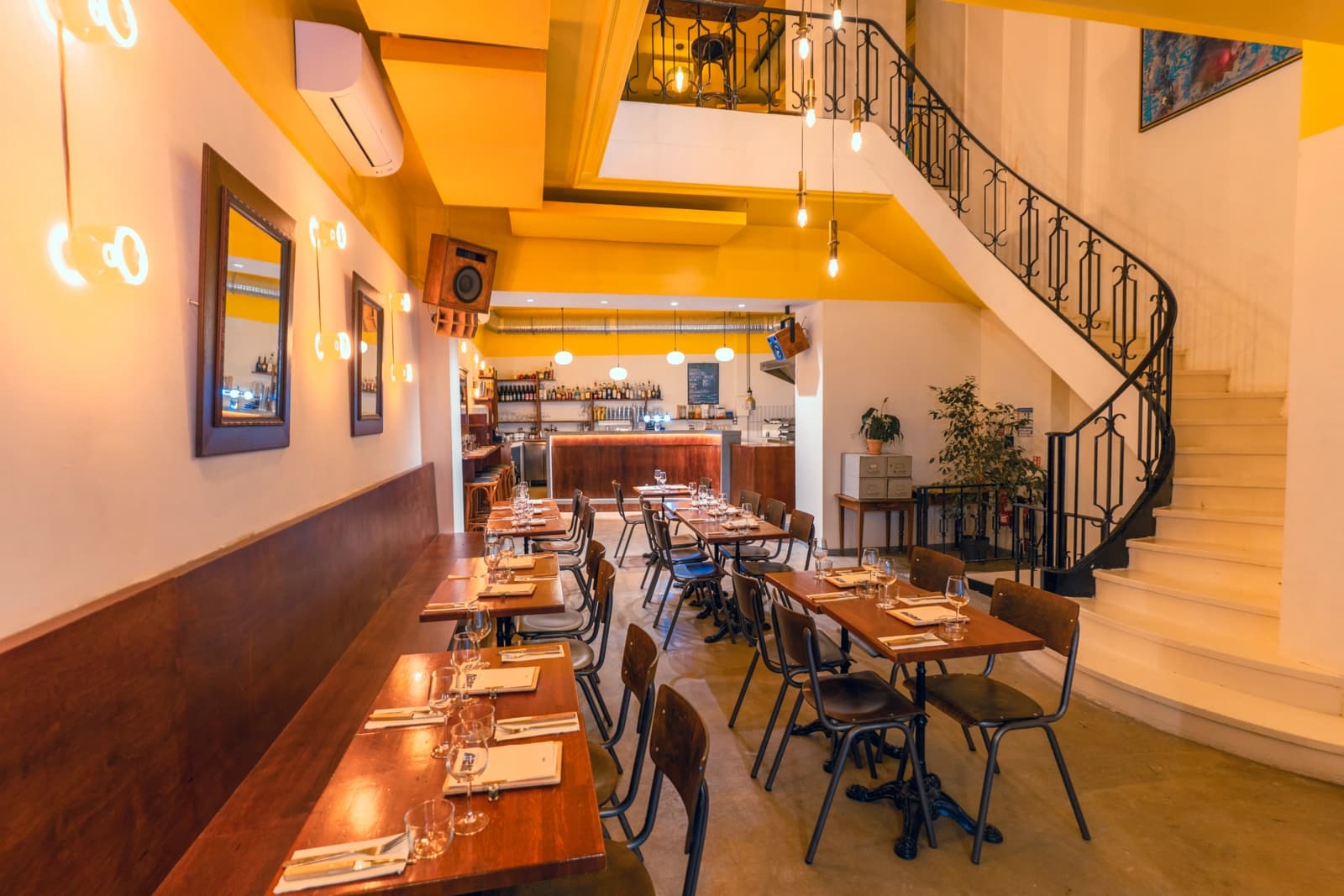 Space Audiophile bar-restaurant in the heart of Marseille - 0