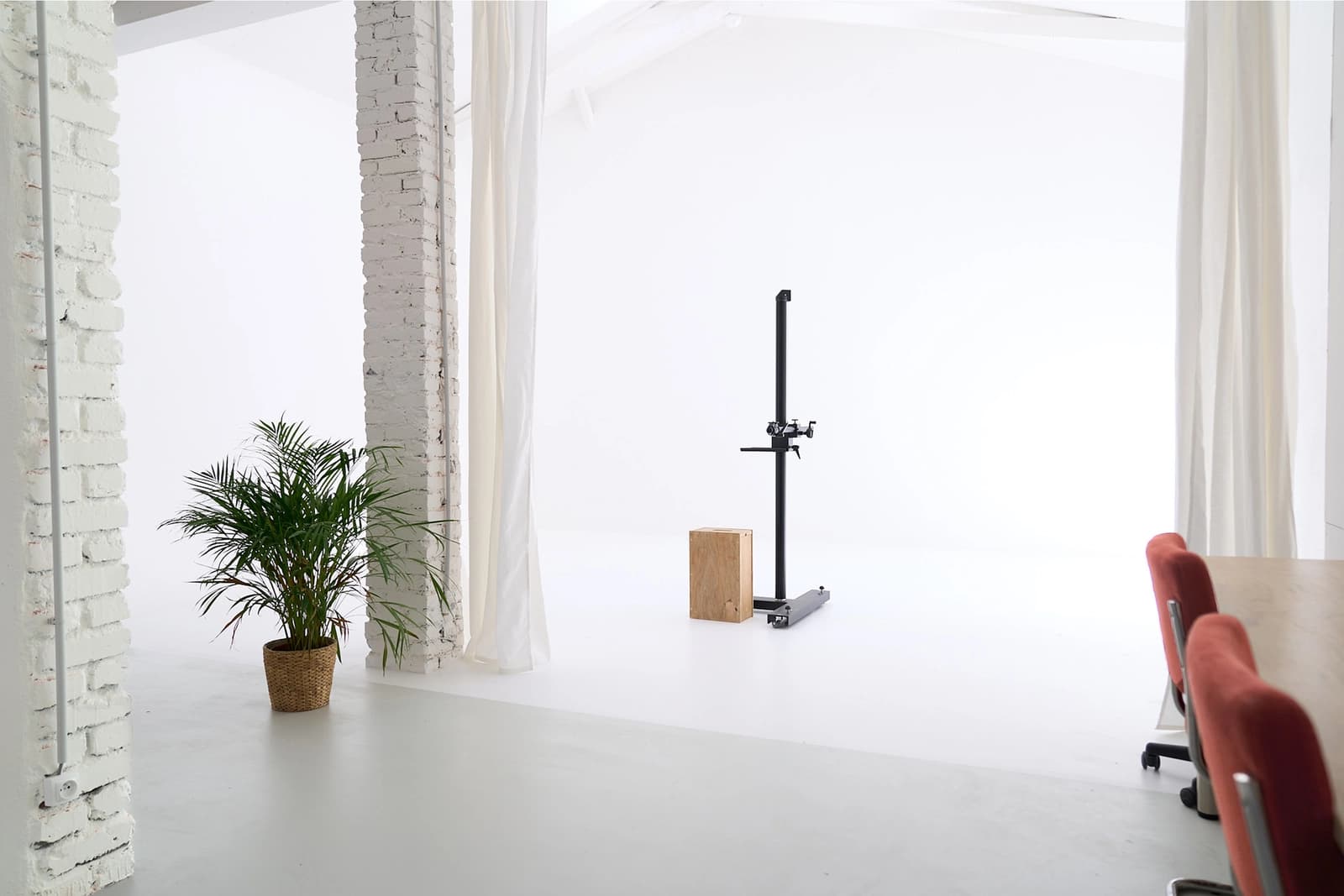 Espace Studio Photo Daylight Équipé avec Cyclorama - 3