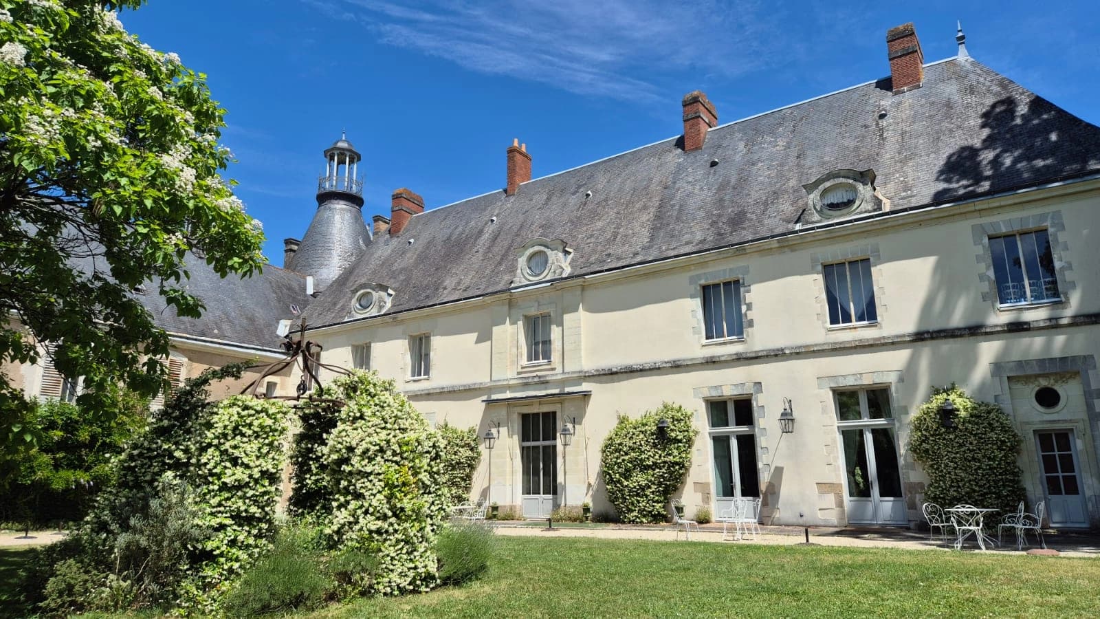 Space Thouaré Castle, an exceptional bucolic setting - 2