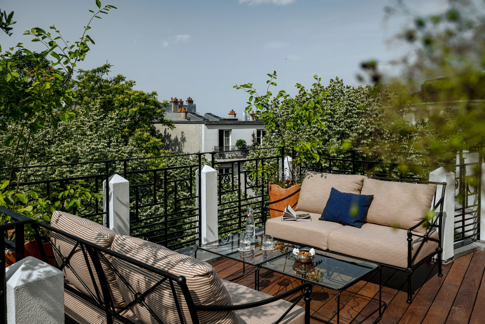 Space Art Deco Townhouse with Rooftop in Montmartre - 3