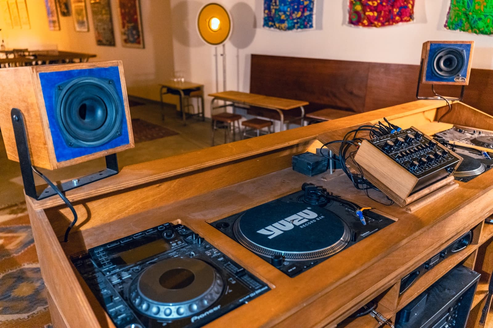 Space Audiophile bar-restaurant in the heart of Marseille - 4