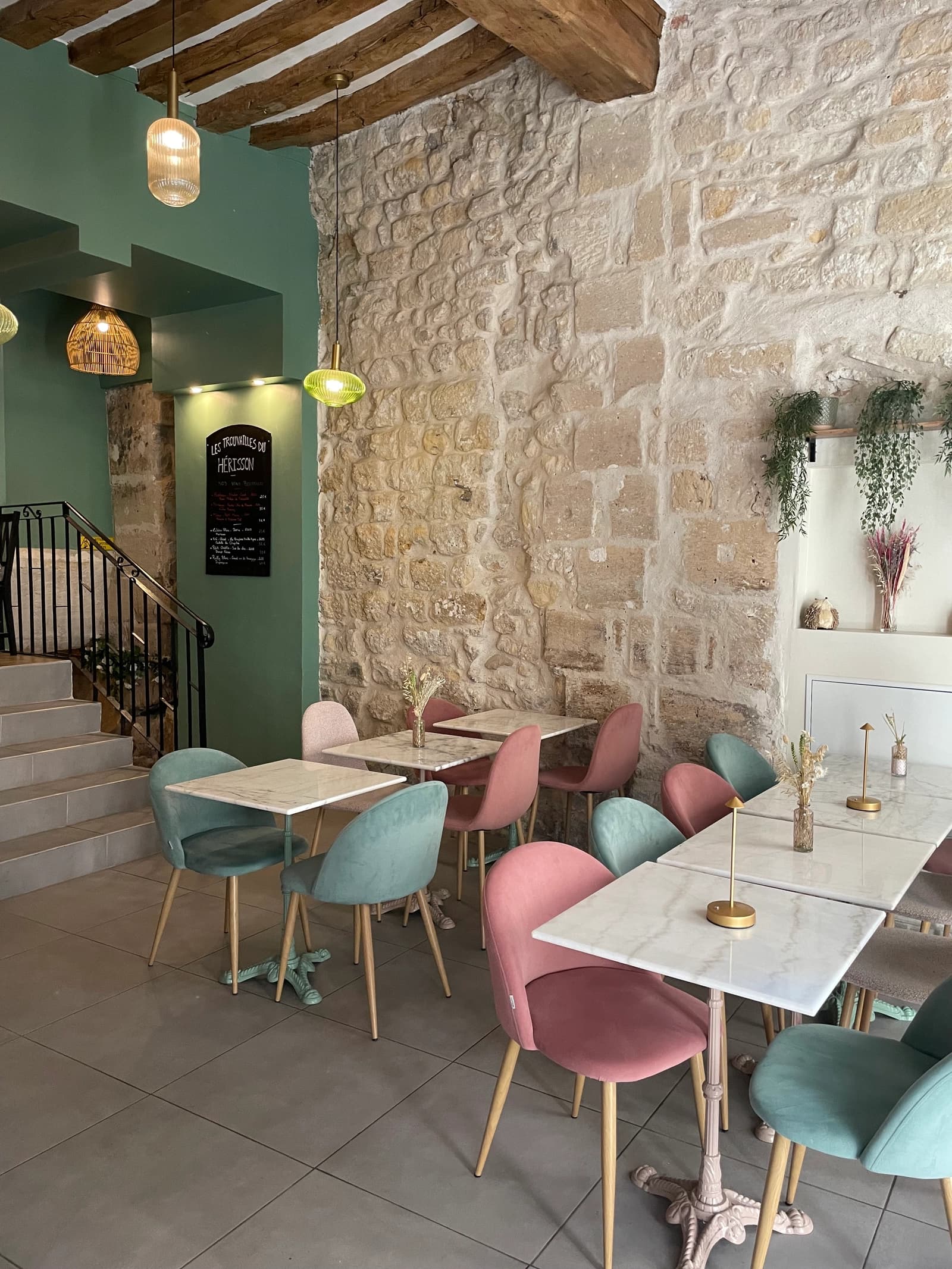 Space Cozy and authentic cafe, a stone's throw from the Pantheon - 0
