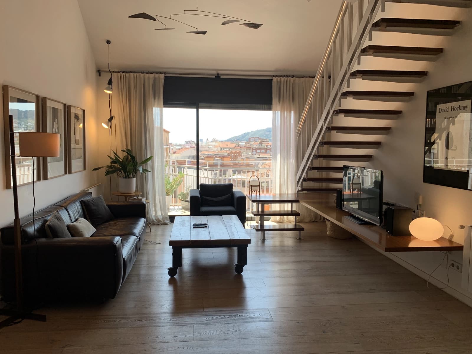 Space Penthouse with views and terraces in Barcelona's upper area - 3