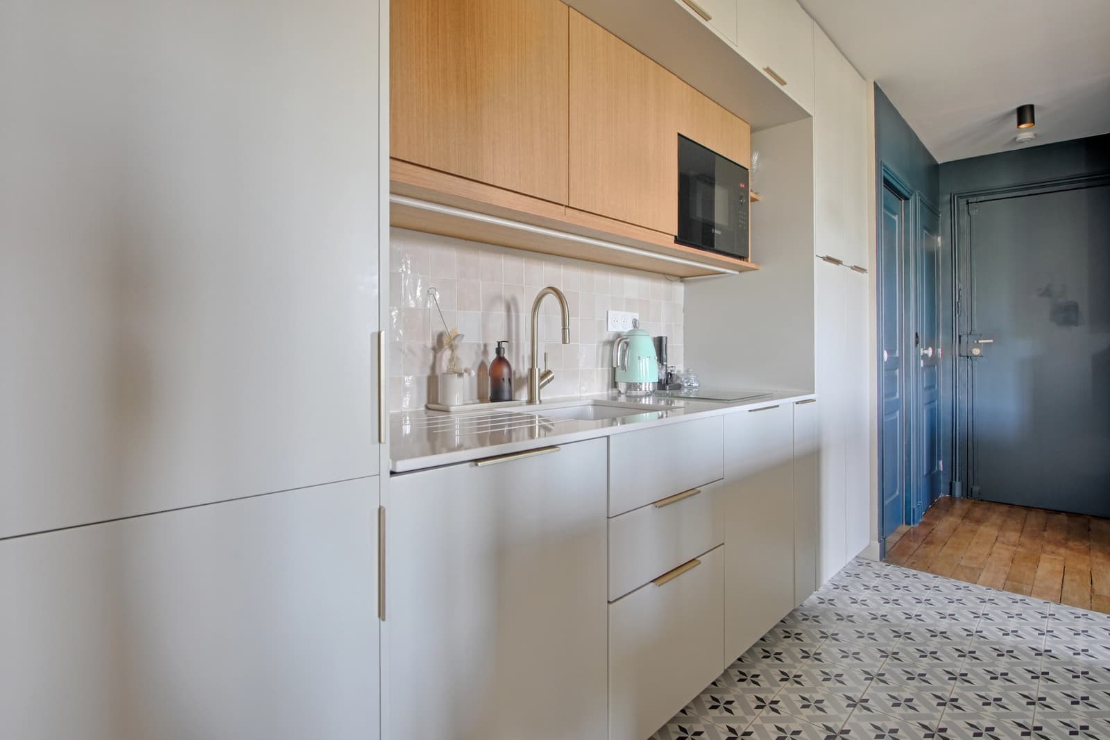 Space Unobstructed view of the Bois de Vincennes / bright ++ / functional fireplace - 4