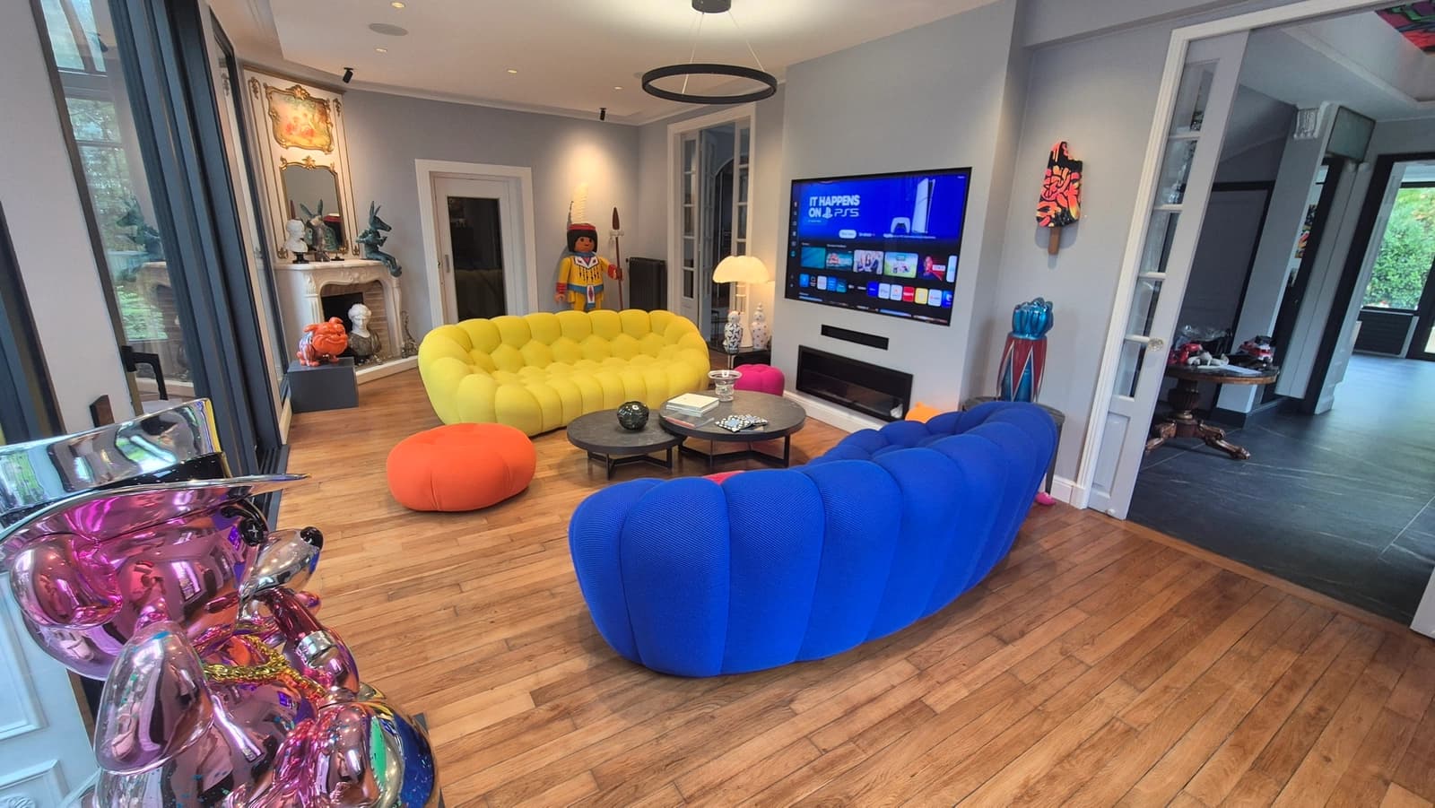 Space Exceptional private mansion – 300 m² with a 2000 m² tree-lined park - 2