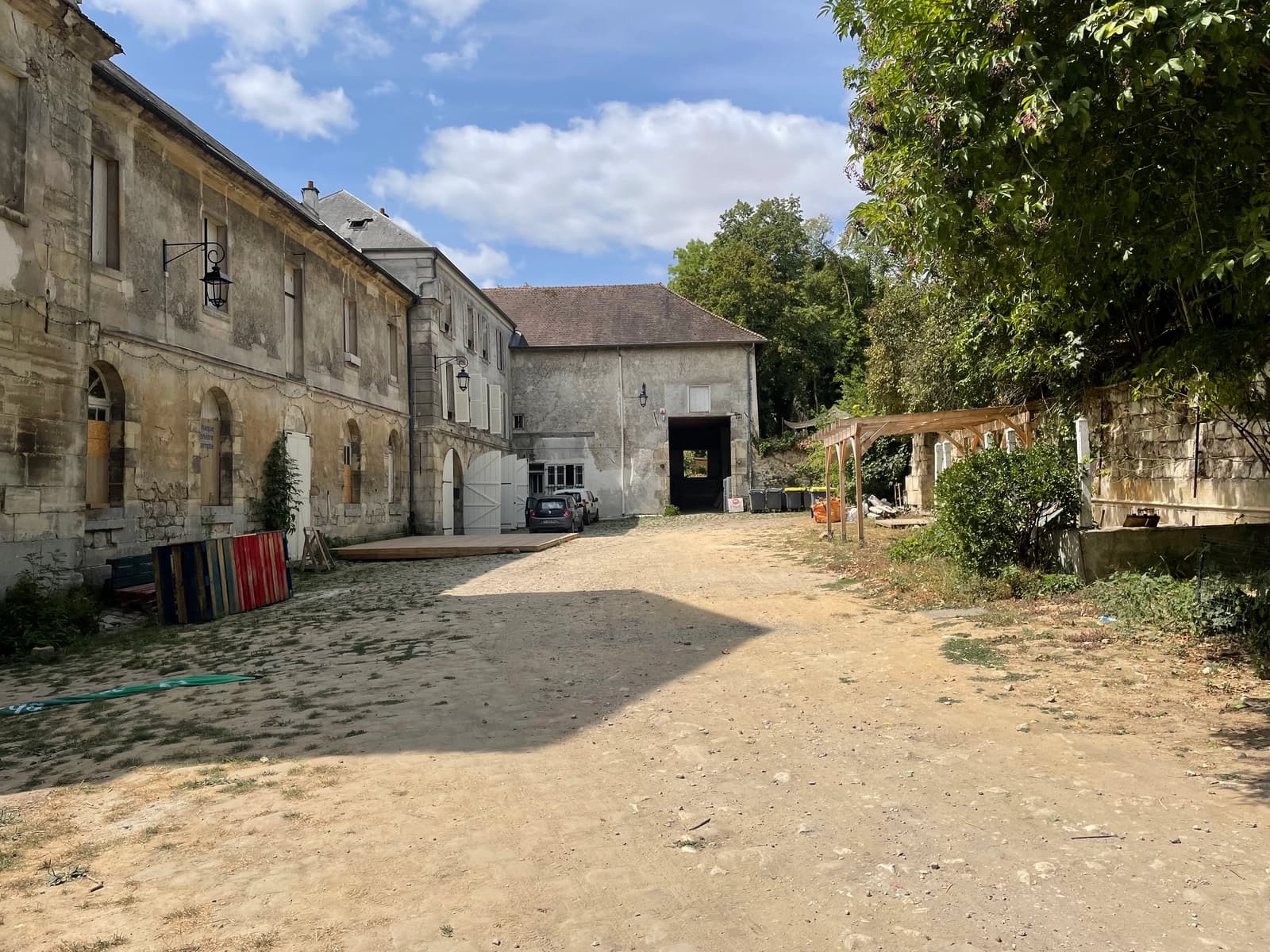 Space The Courtyard of the Stables - 1