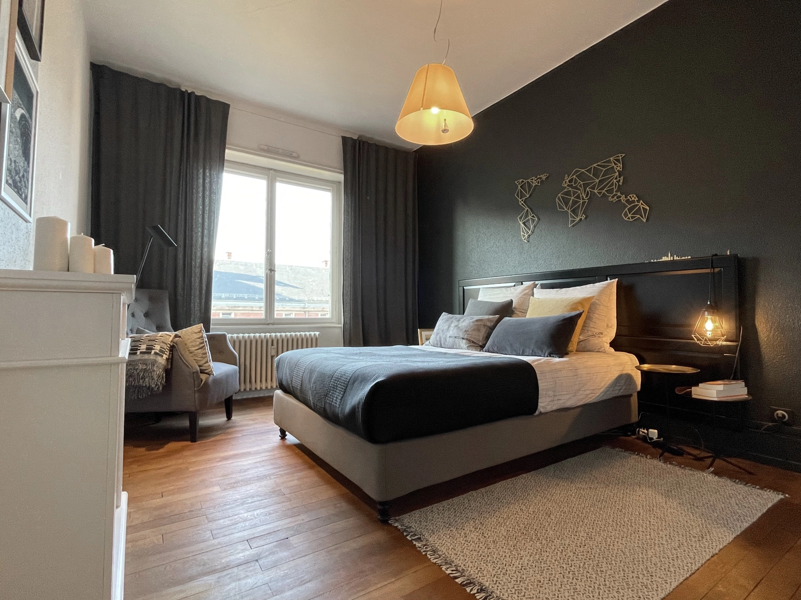 Chambre dans Création architecturale unique pour cet appartement - 1