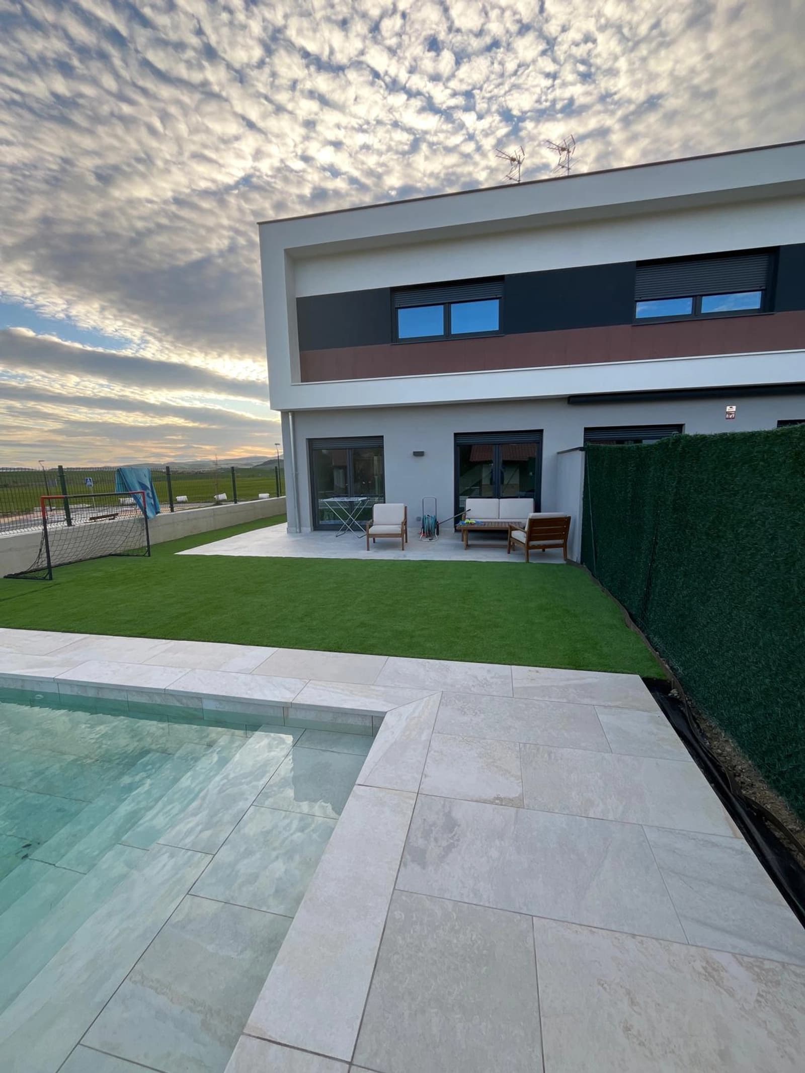Espace Moderna casa con jardín a las afueras de Pamplona - 4